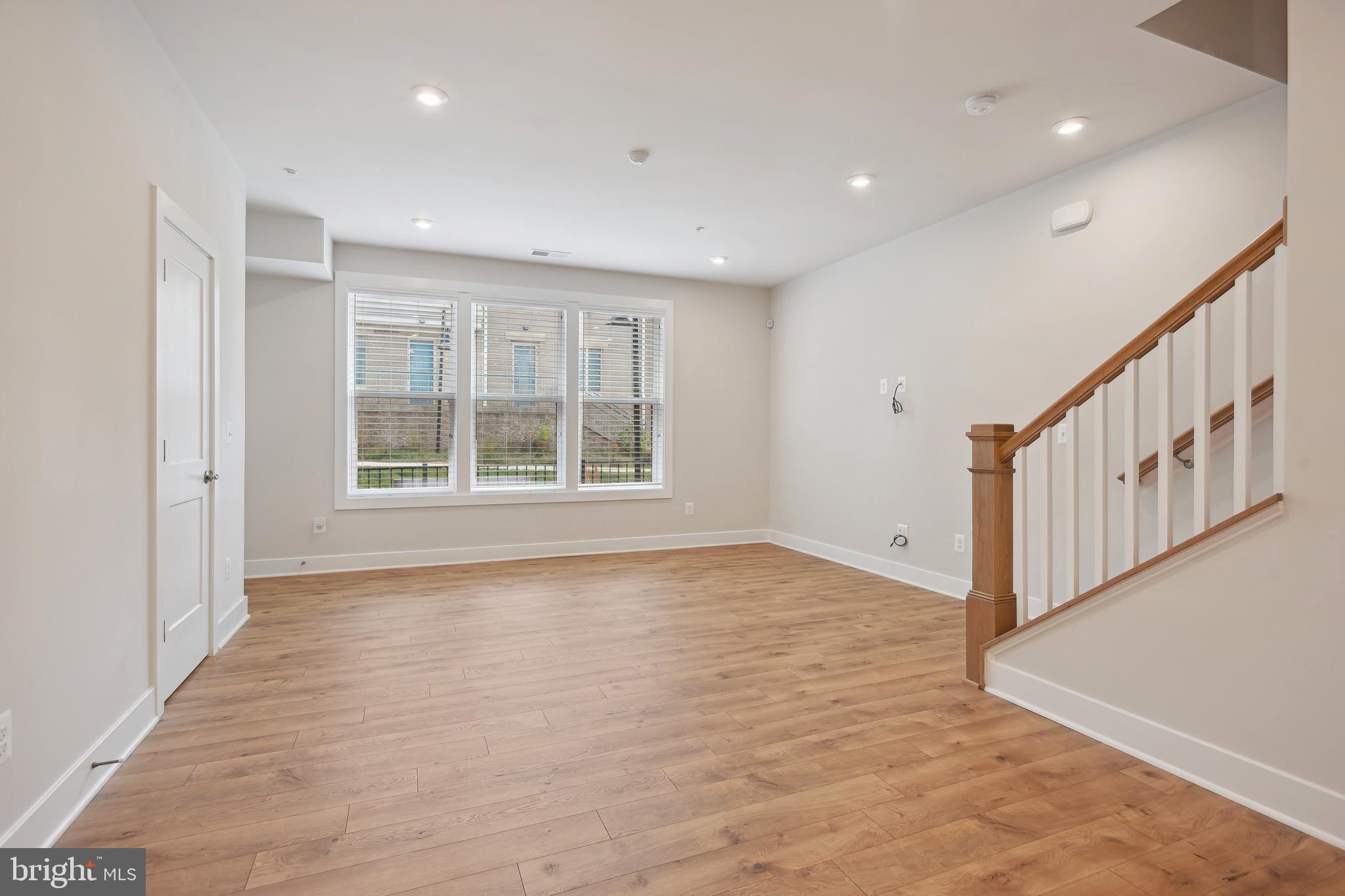 1704 BANDIT LOOP 20A