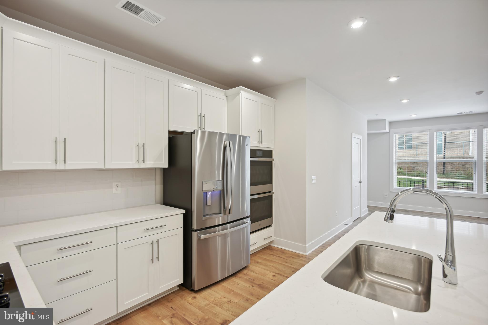 1704 BANDIT LOOP 20A