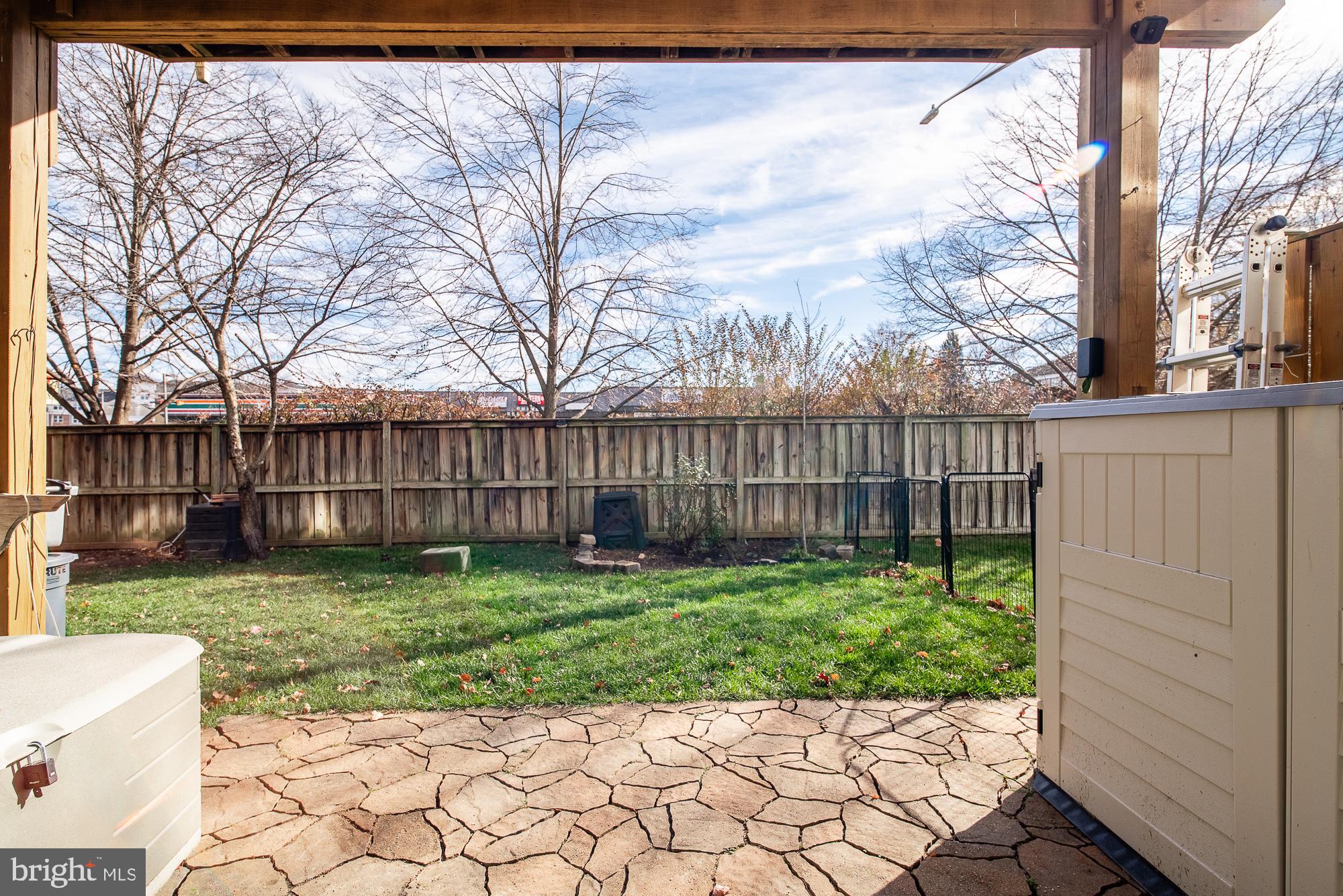 2902 Huntington Grove Sq