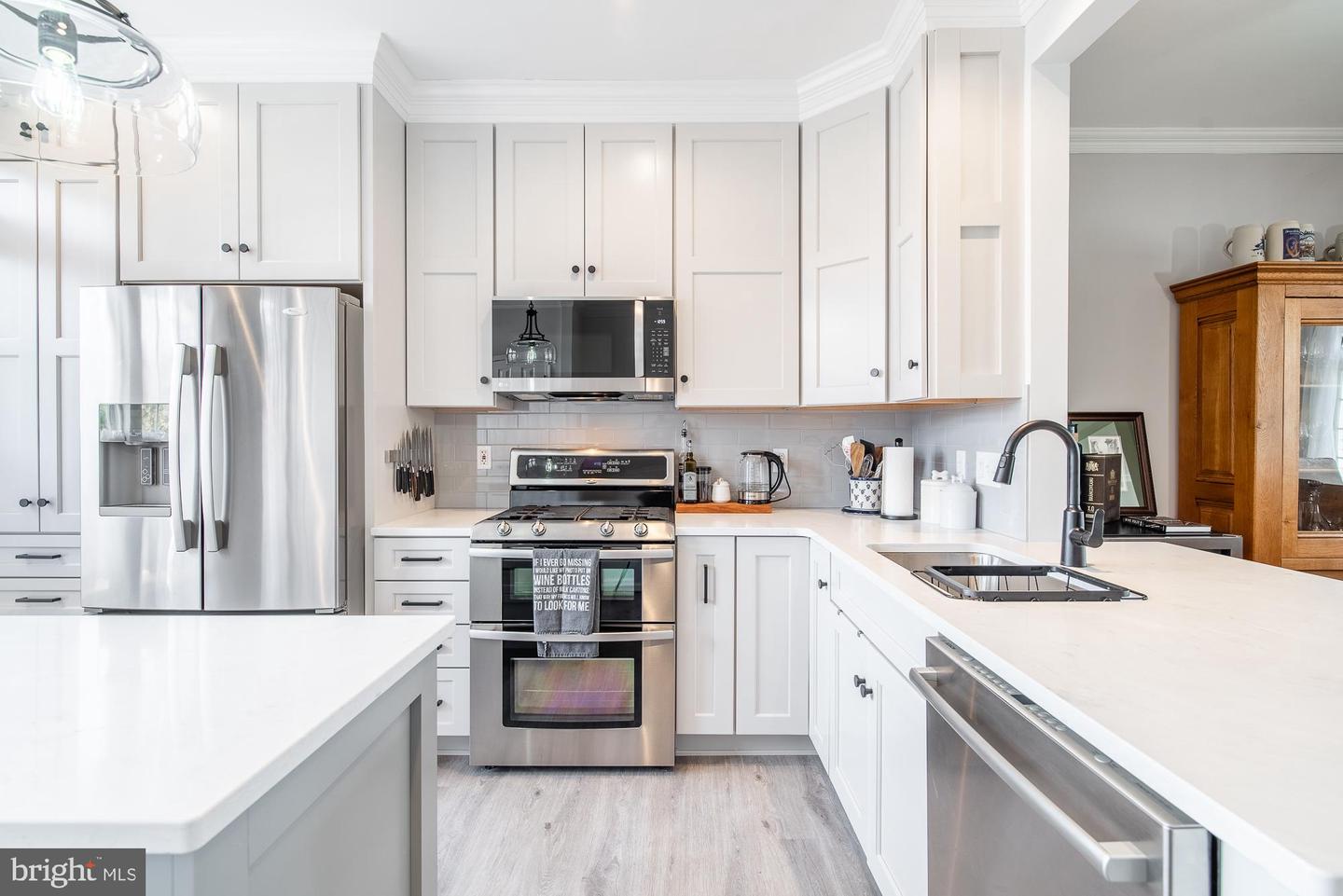 2902 Huntington Grove Sq