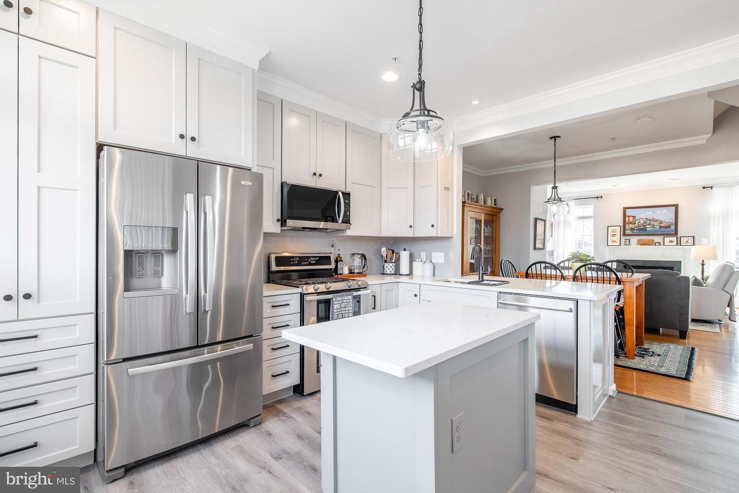 2902 Huntington Grove Sq