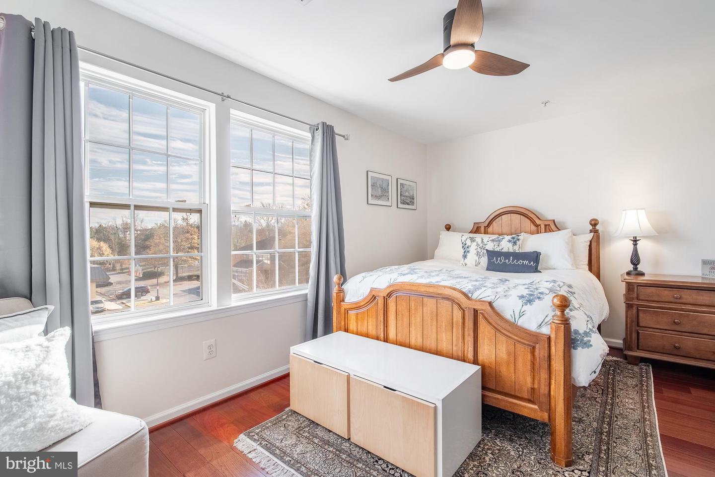 2902 Huntington Grove Sq