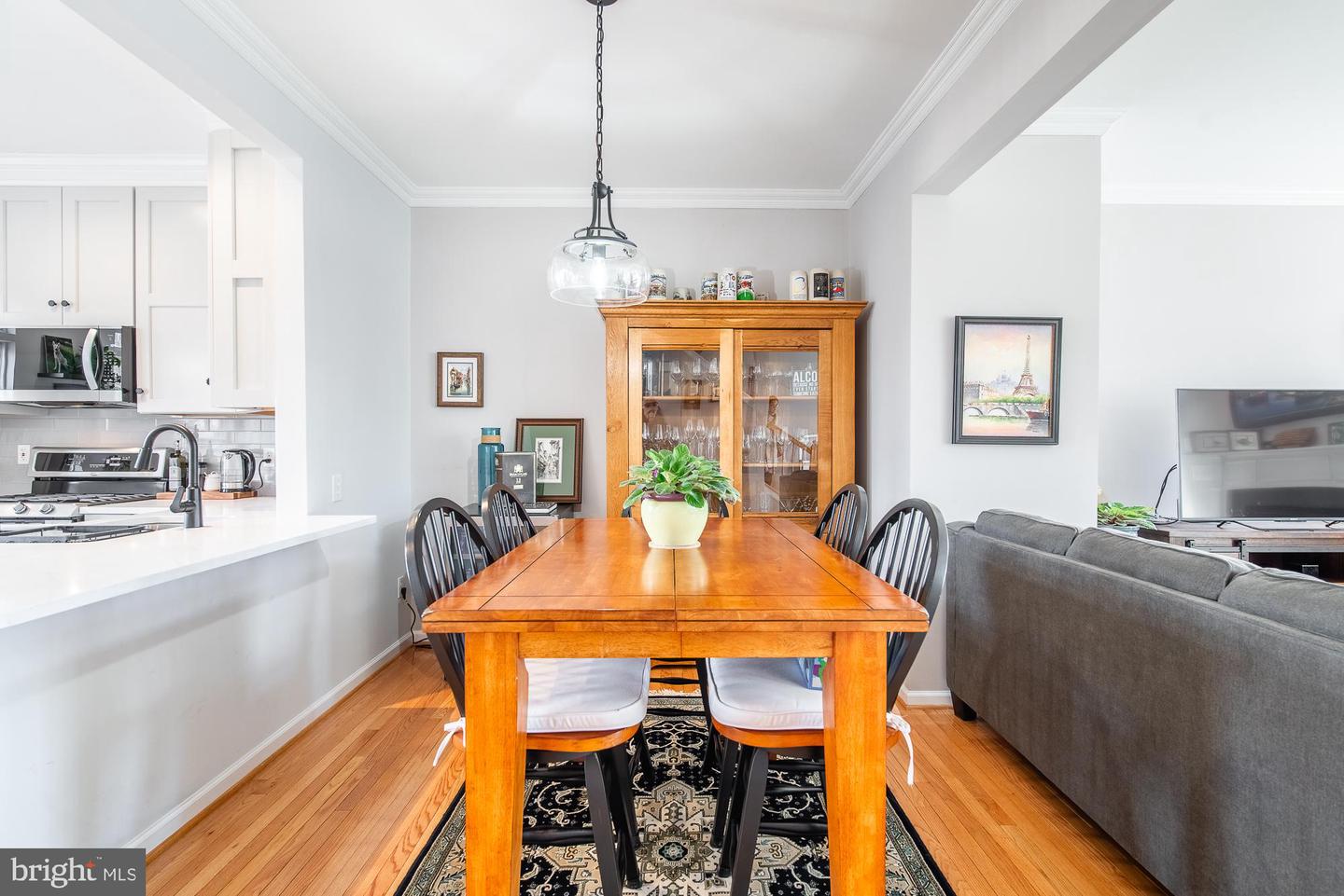 2902 Huntington Grove Sq