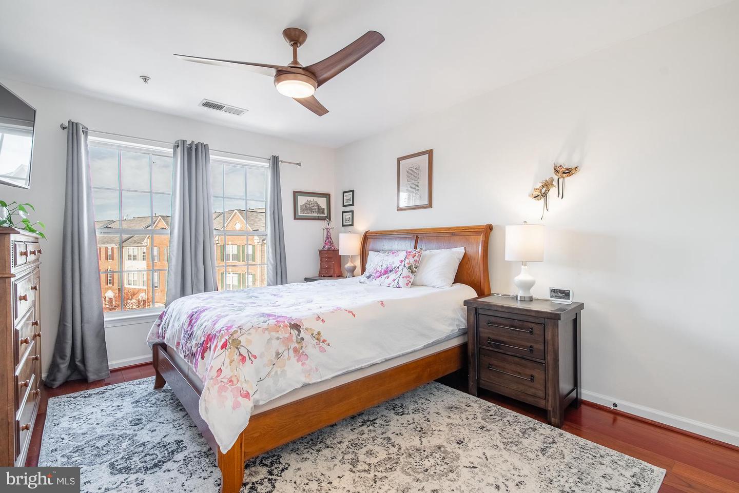2902 Huntington Grove Sq
