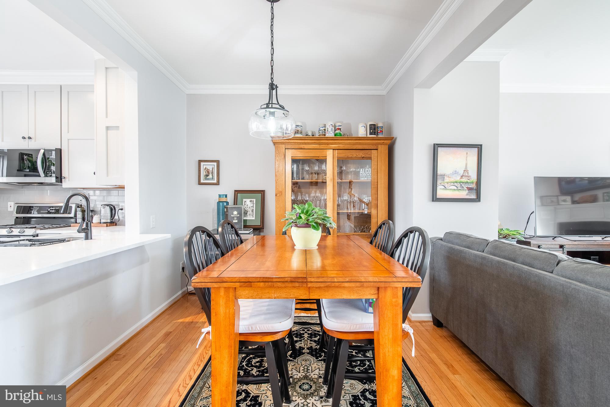 2902 Huntington Grove Sq