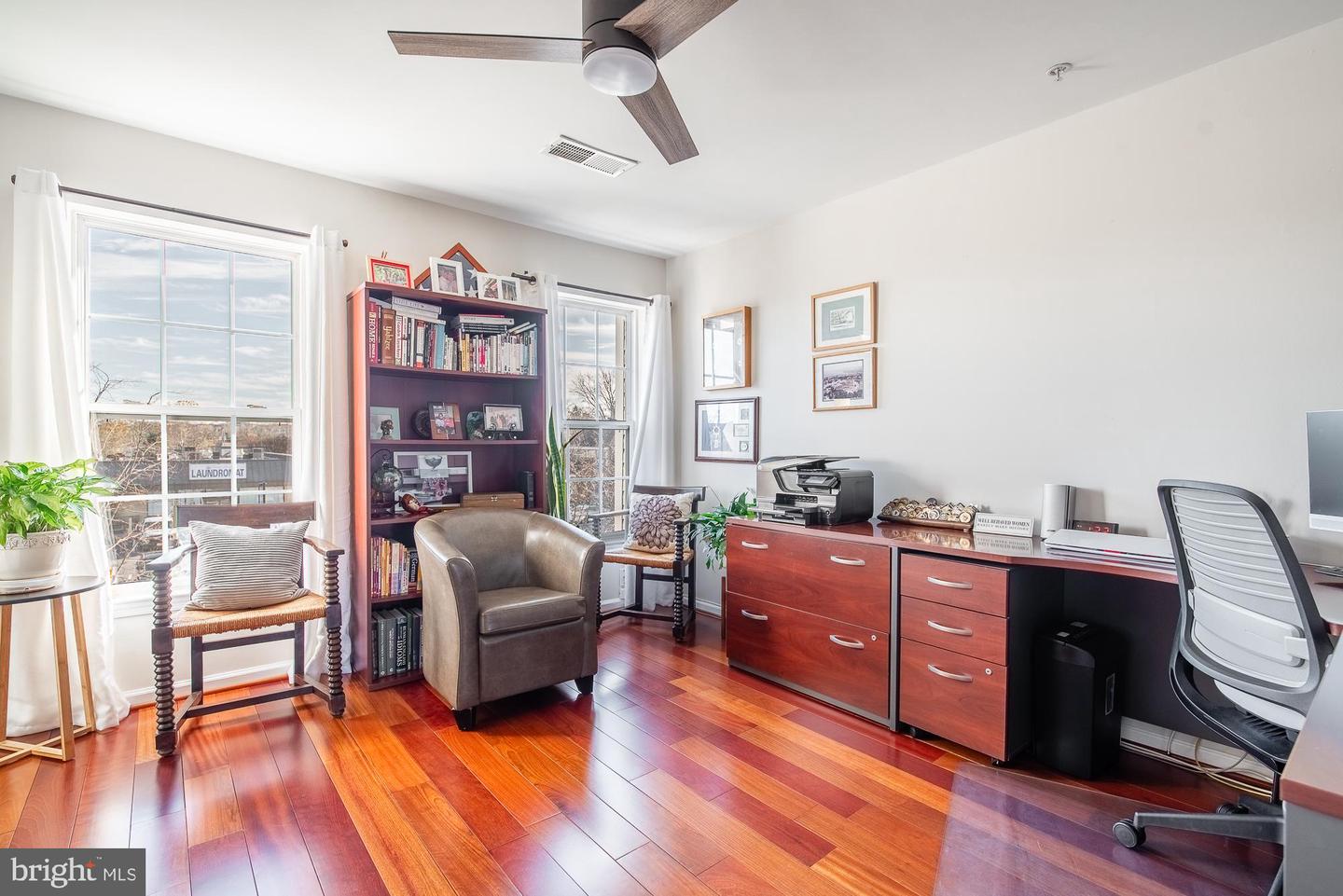 2902 Huntington Grove Sq