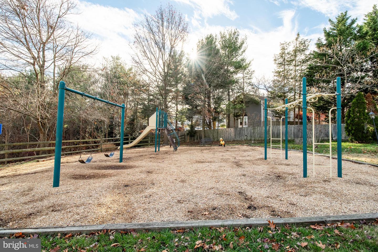 2902 Huntington Grove Sq