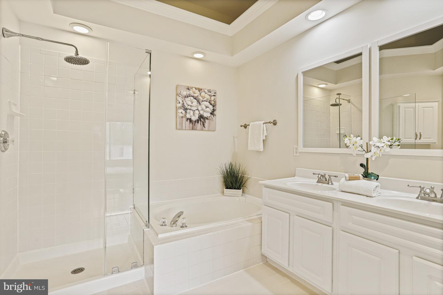 6570 Kiernan Ct