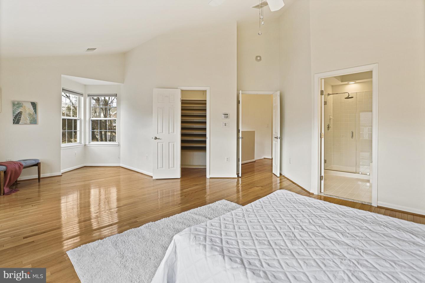 6570 Kiernan Ct