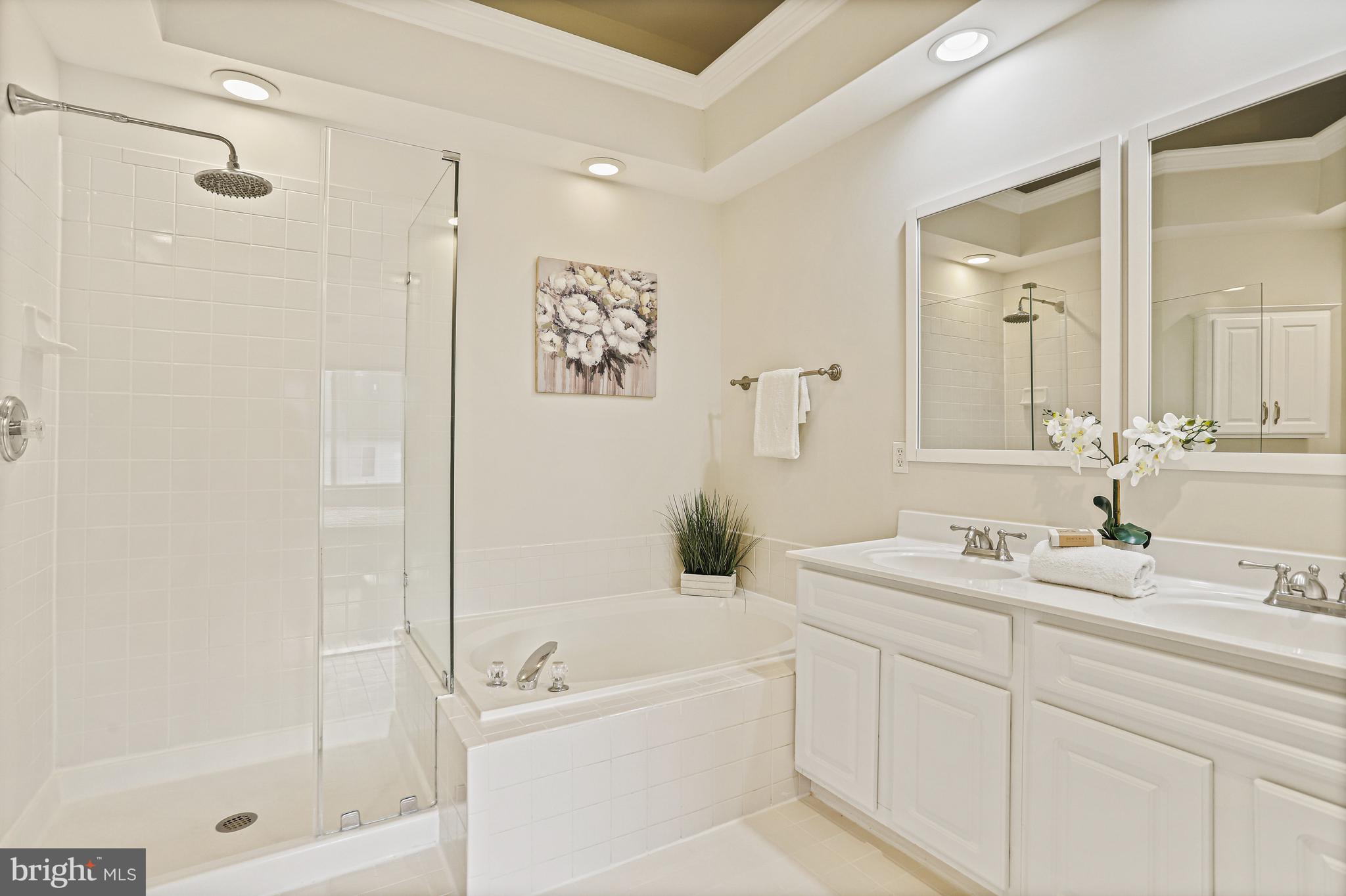 6570 Kiernan Ct