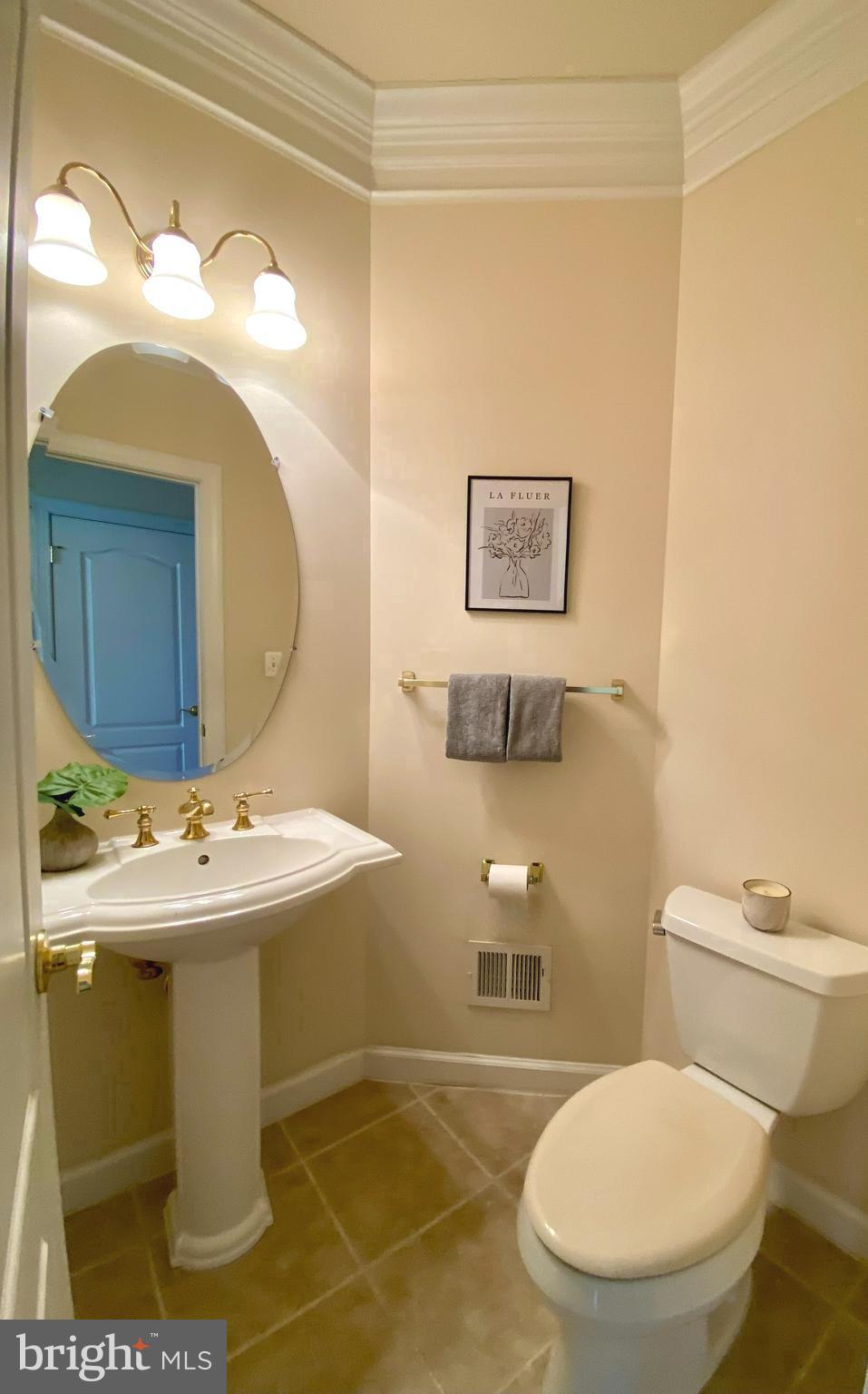 6697 Valley Brook Dr