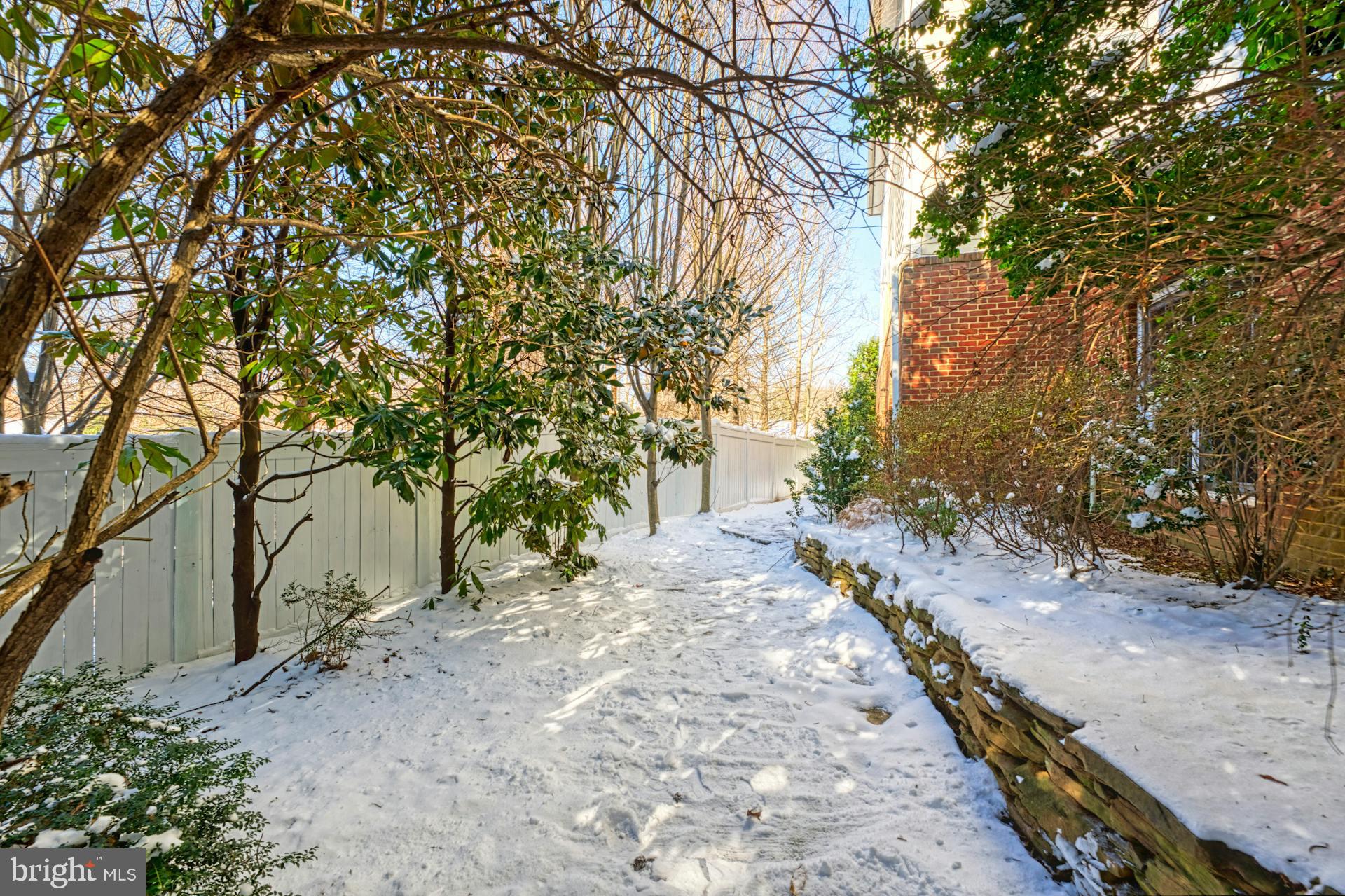 6697 Valley Brook Dr