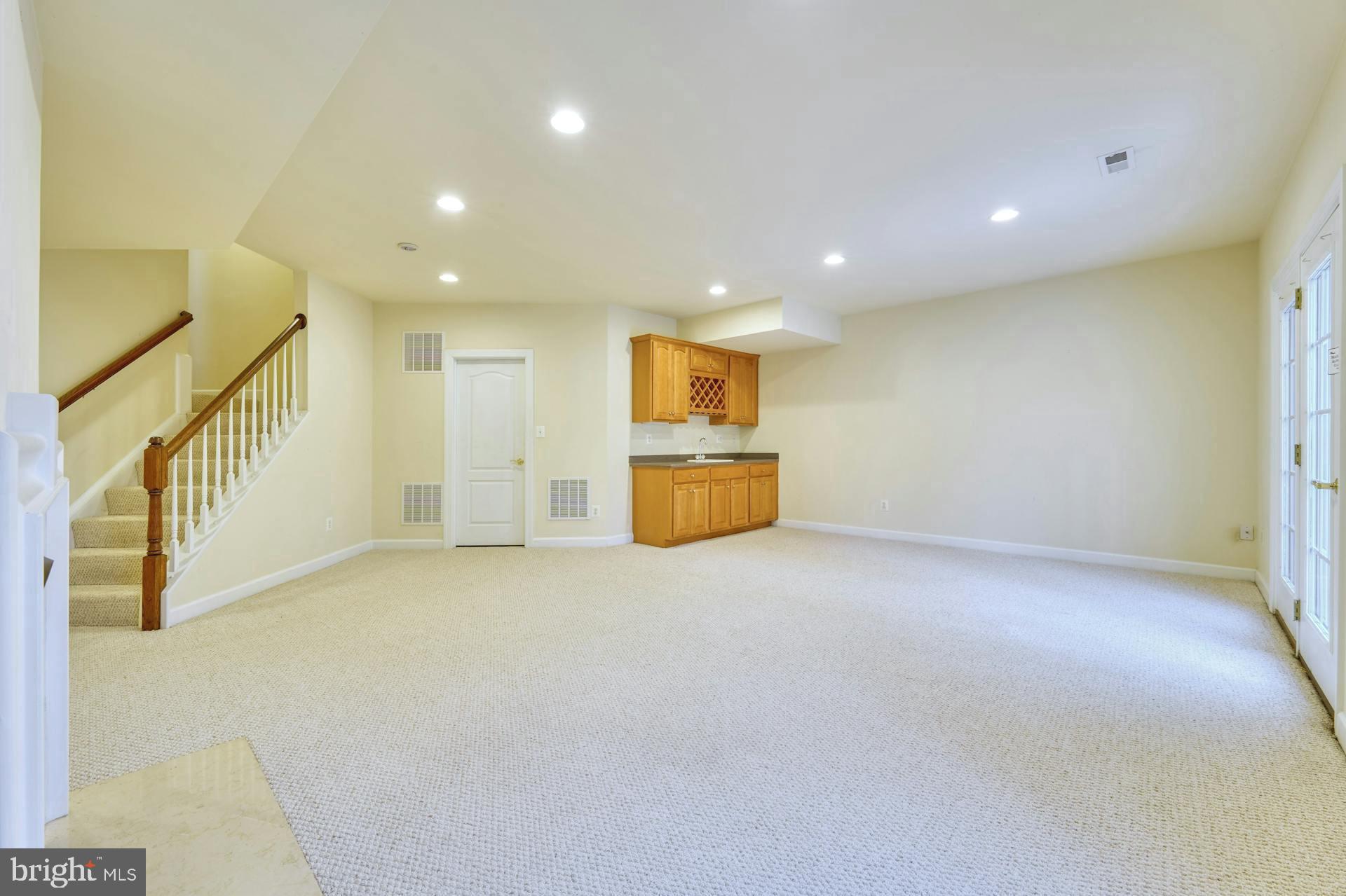 6697 Valley Brook Dr