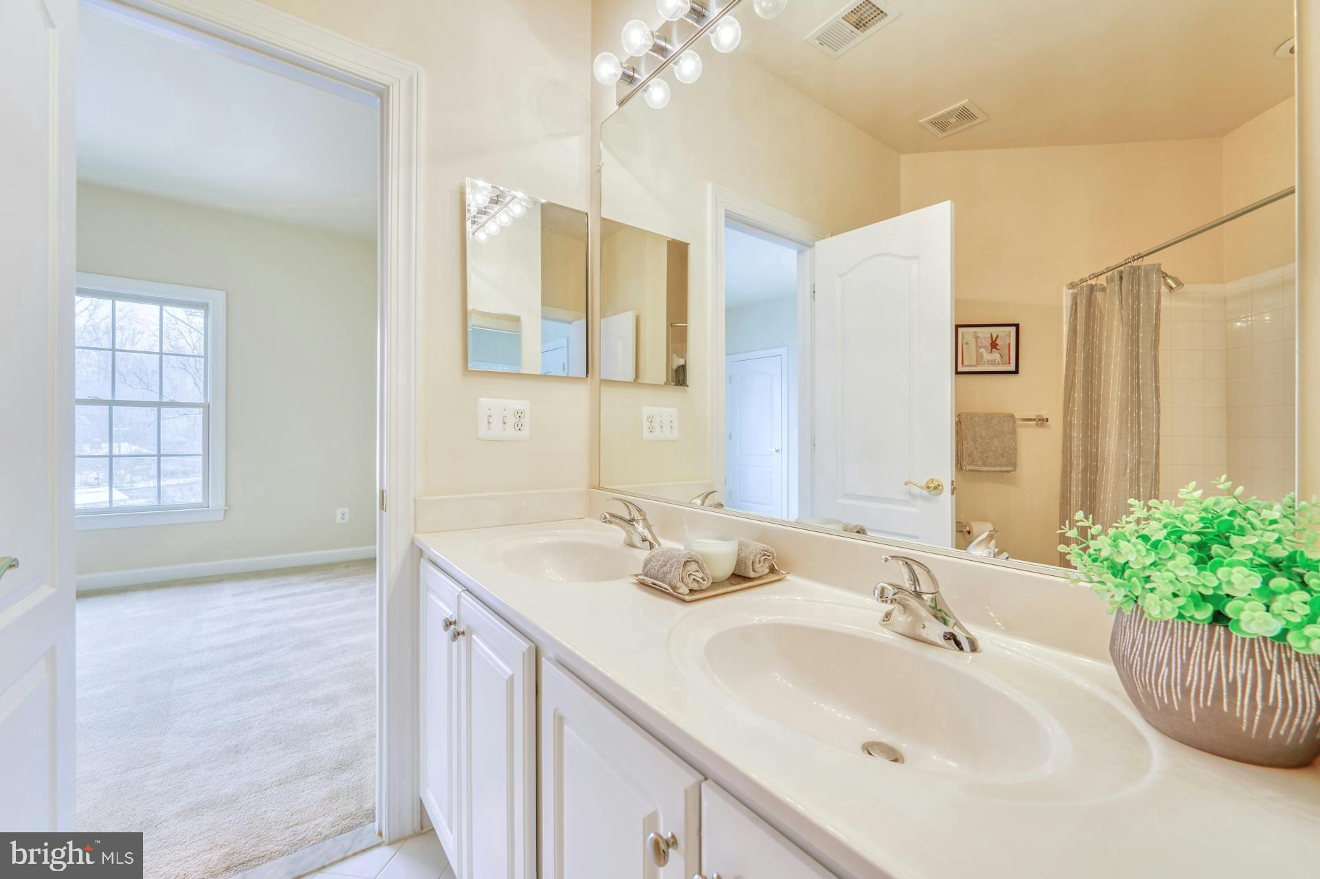 6697 Valley Brook Dr