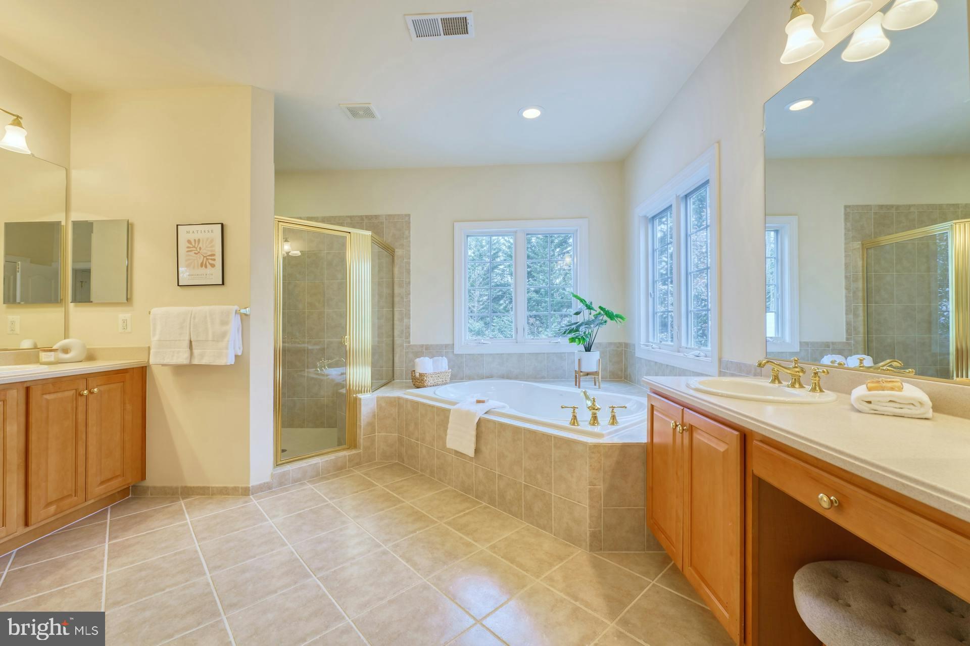 6697 Valley Brook Dr