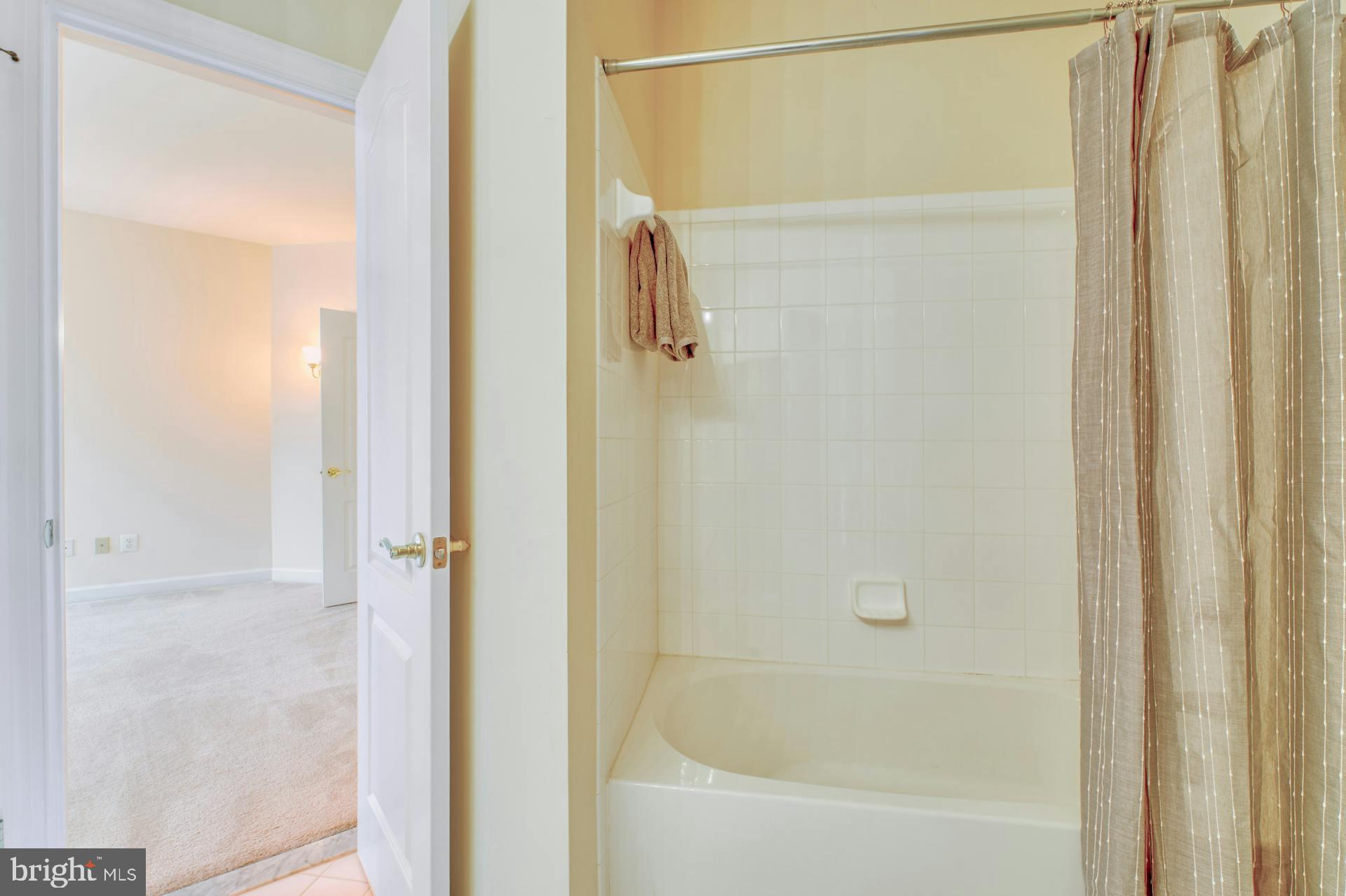 6697 Valley Brook Dr