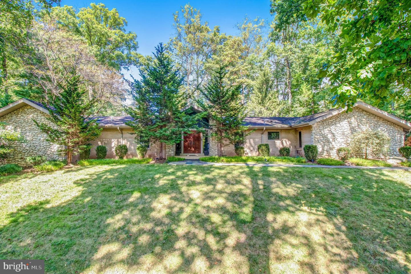 7652 Burford Dr