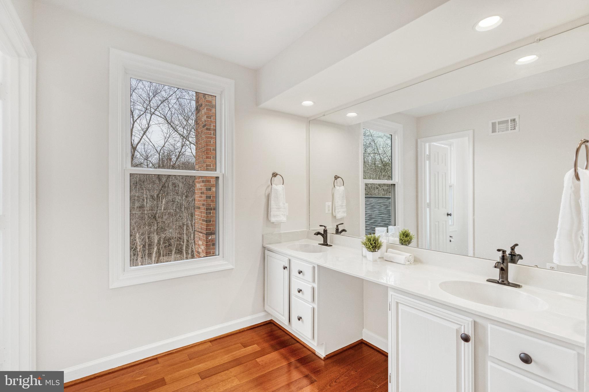 13903 Springstone Dr