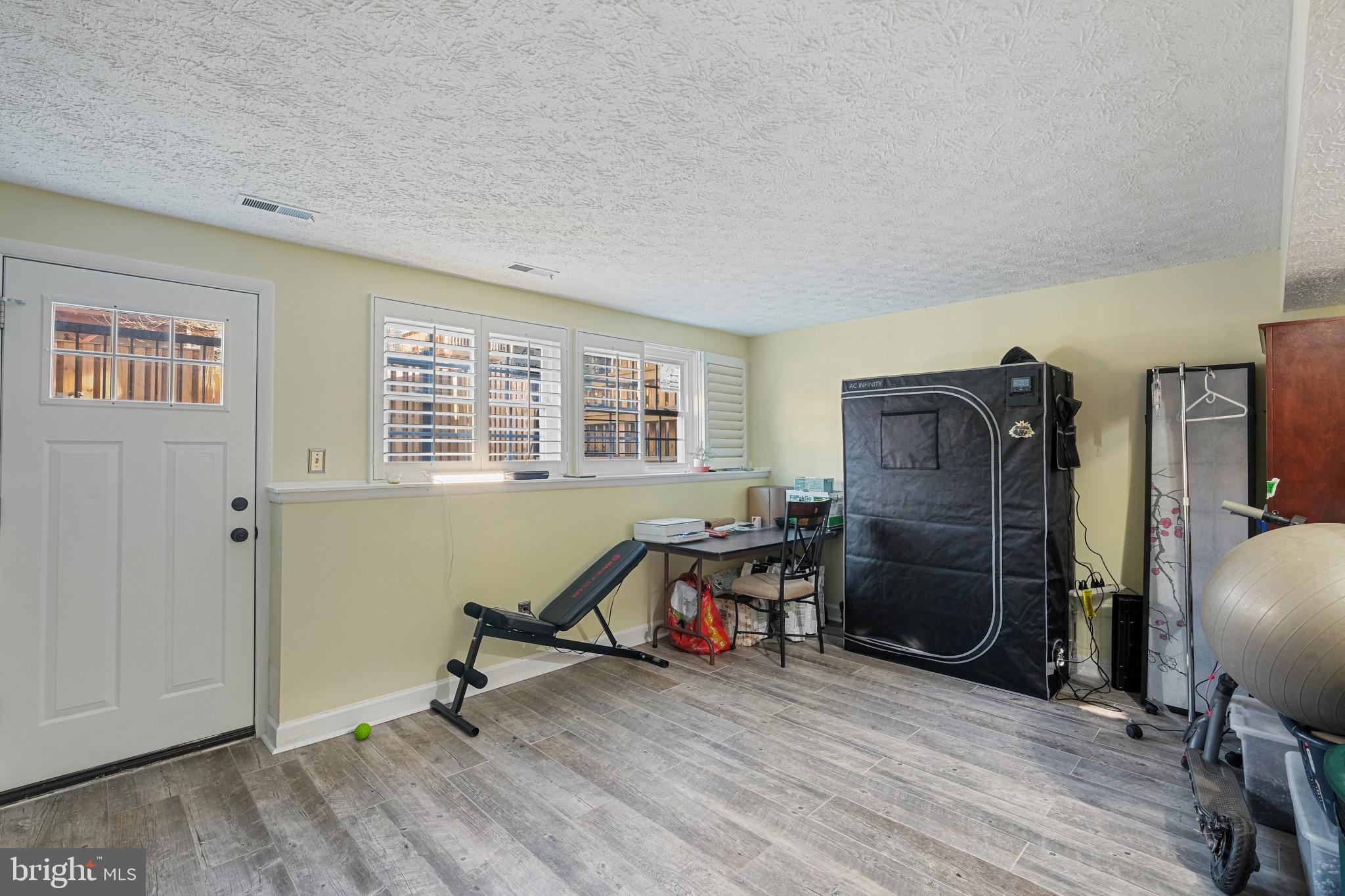 13235 Custom House Ct