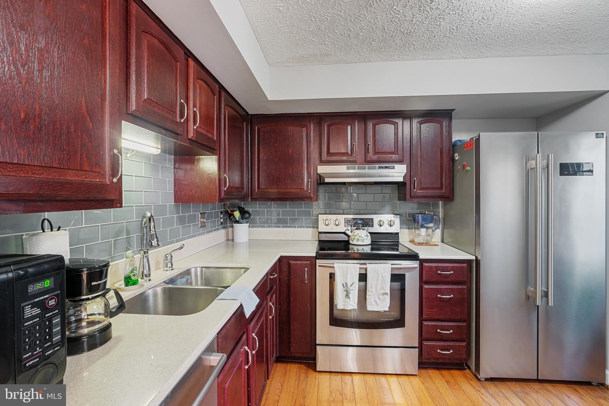 13235 Custom House Ct