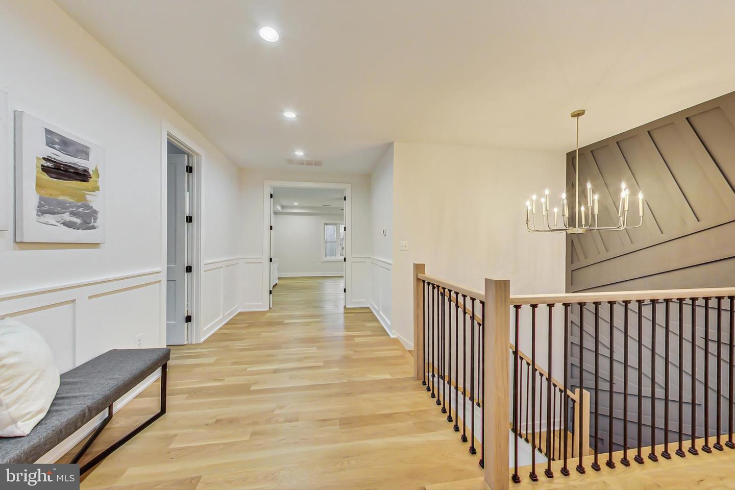 109 Moore Ave SE