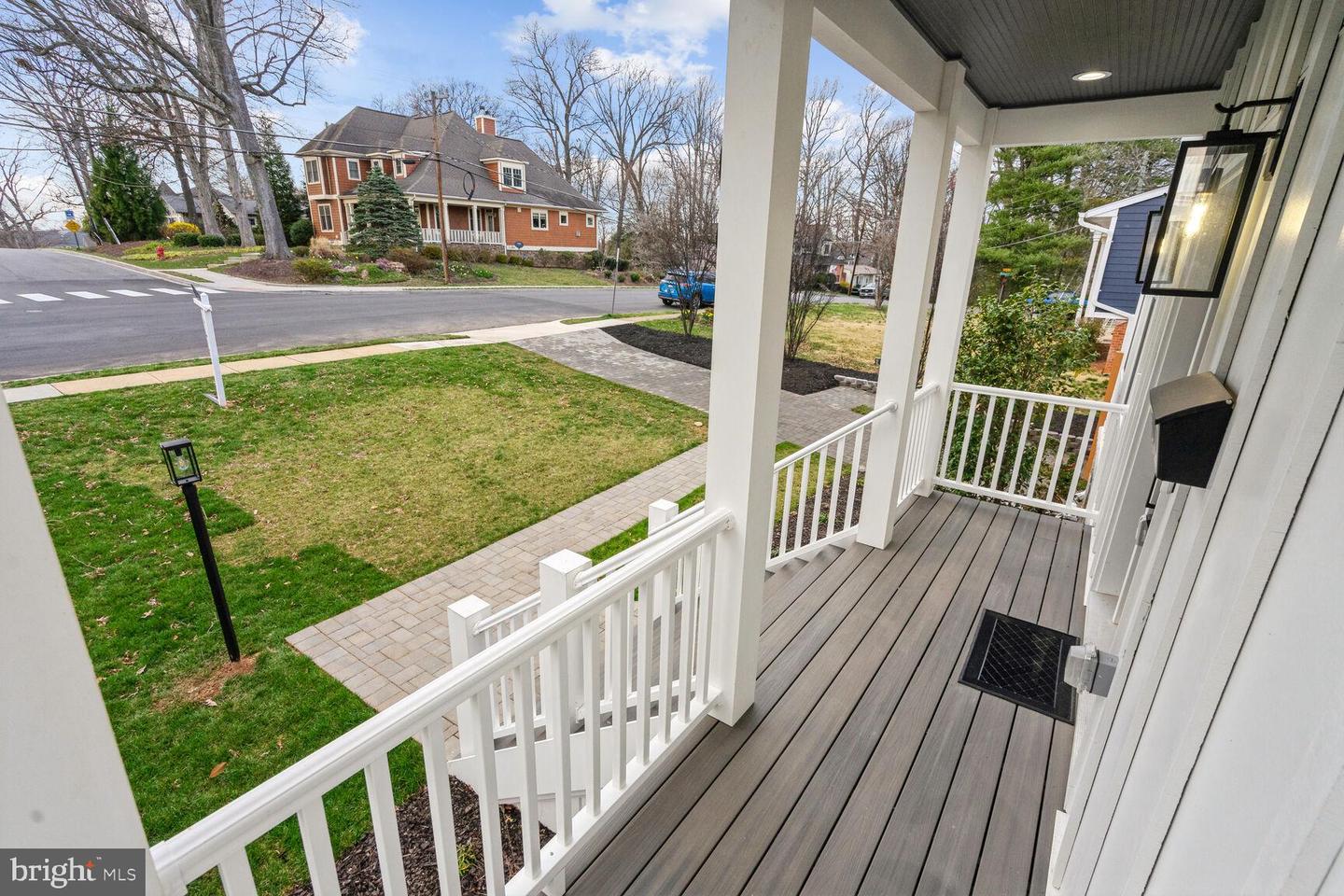 109 Moore Ave SE