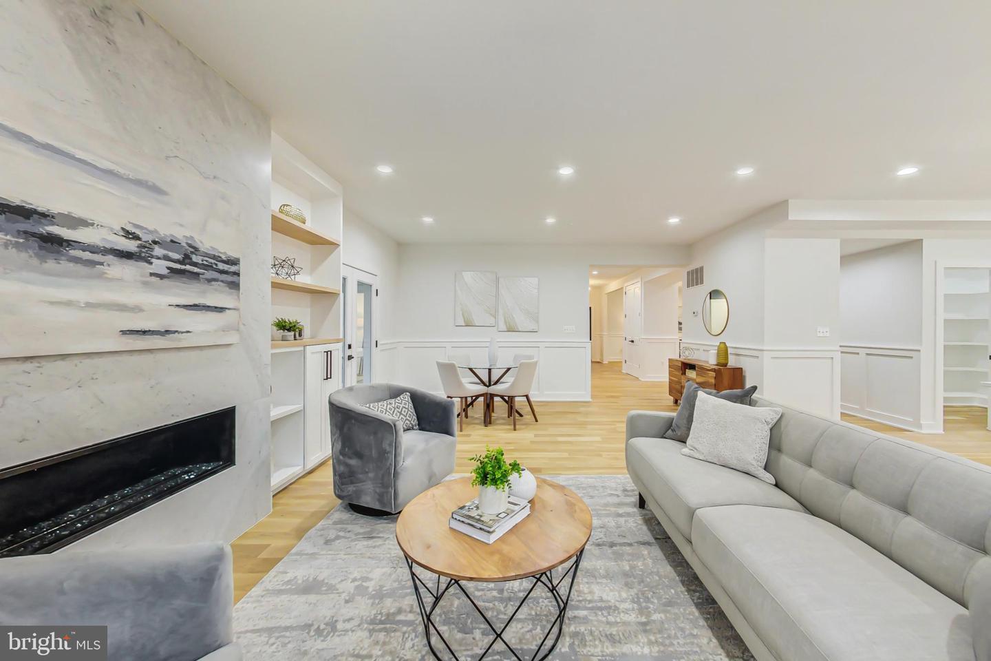 109 Moore Ave SE