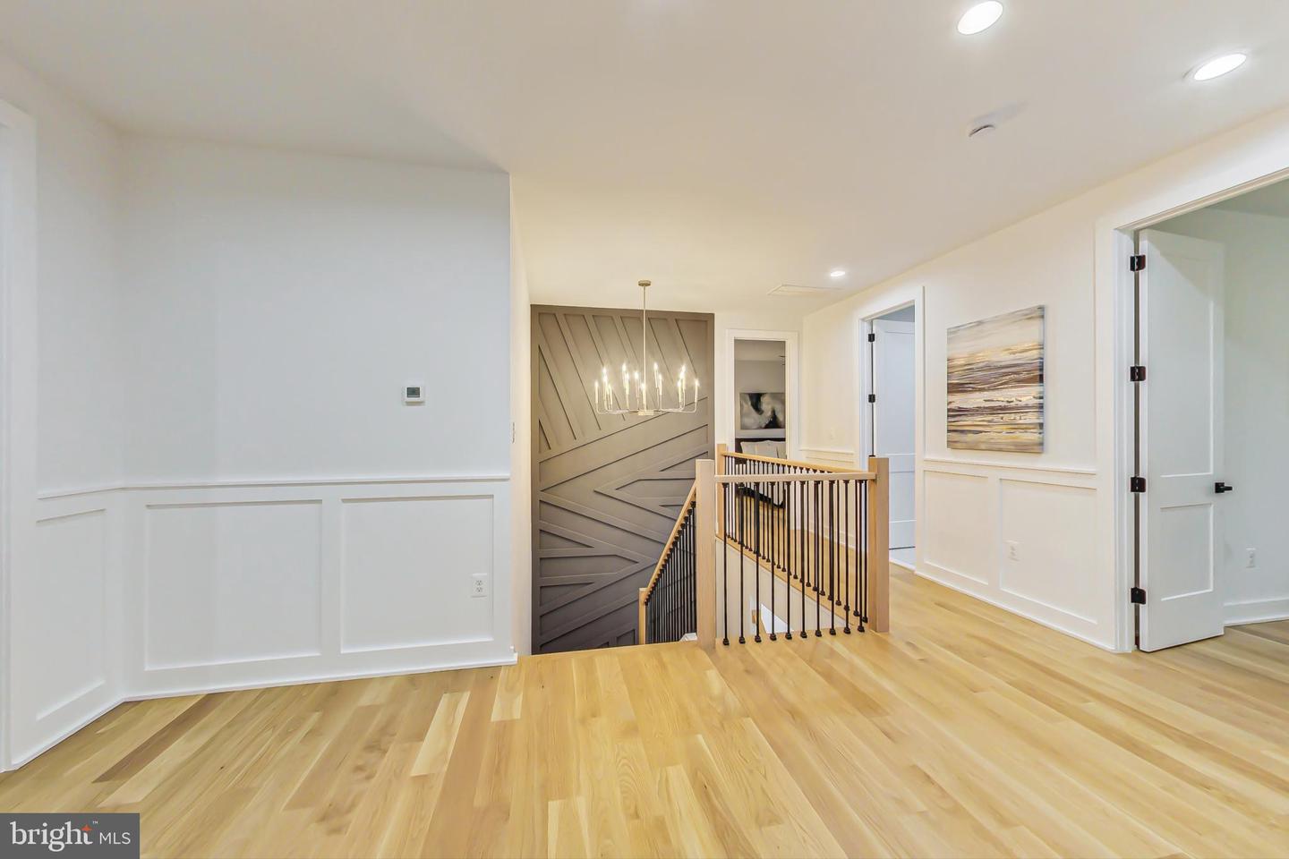 109 Moore Ave SE