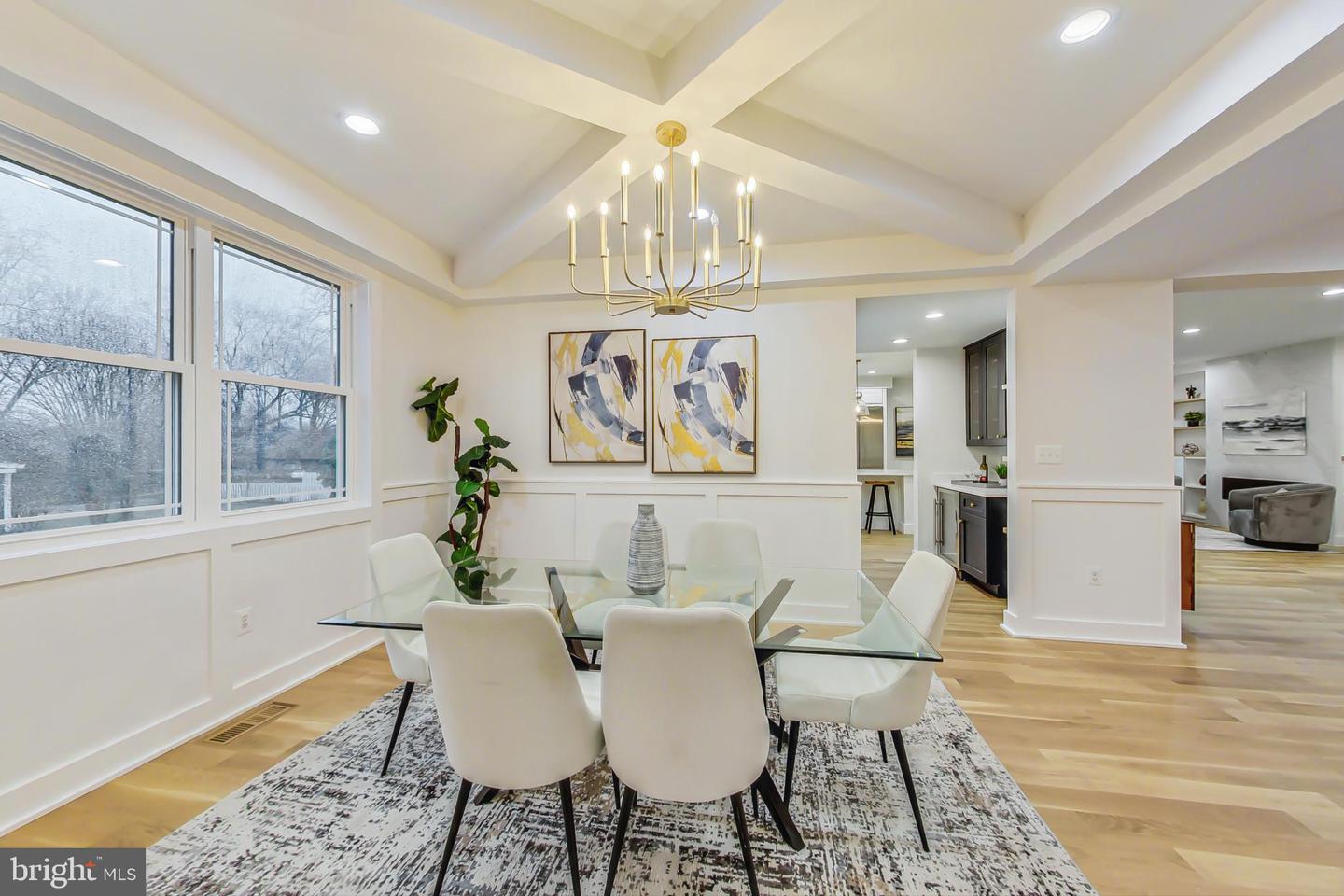 109 Moore Ave SE