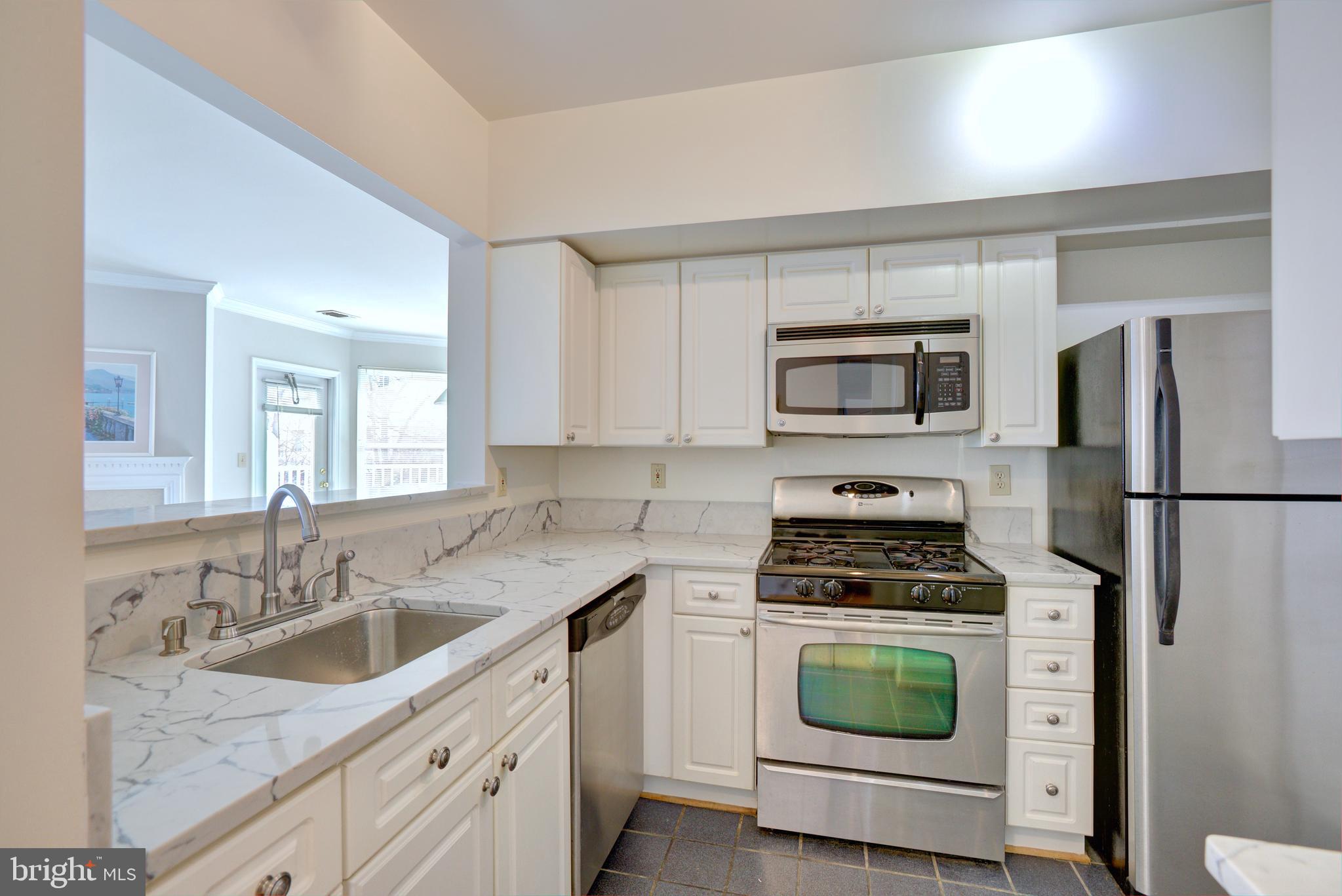 12913 Alton Sq #407