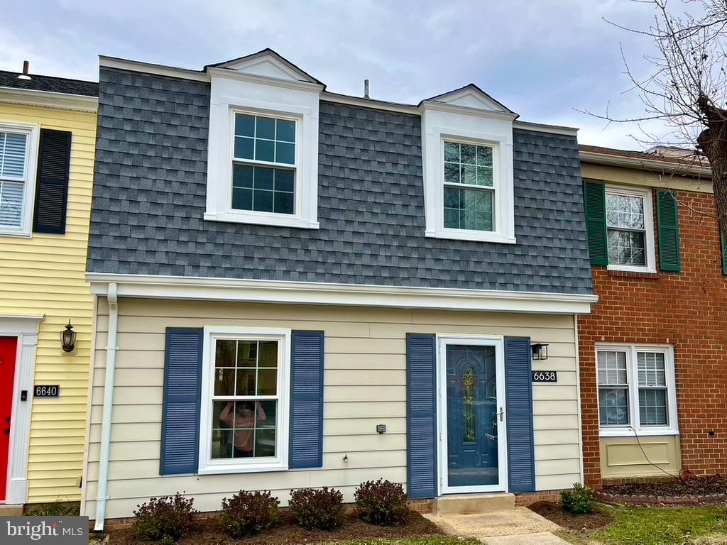 6638 Deer Gap Ct