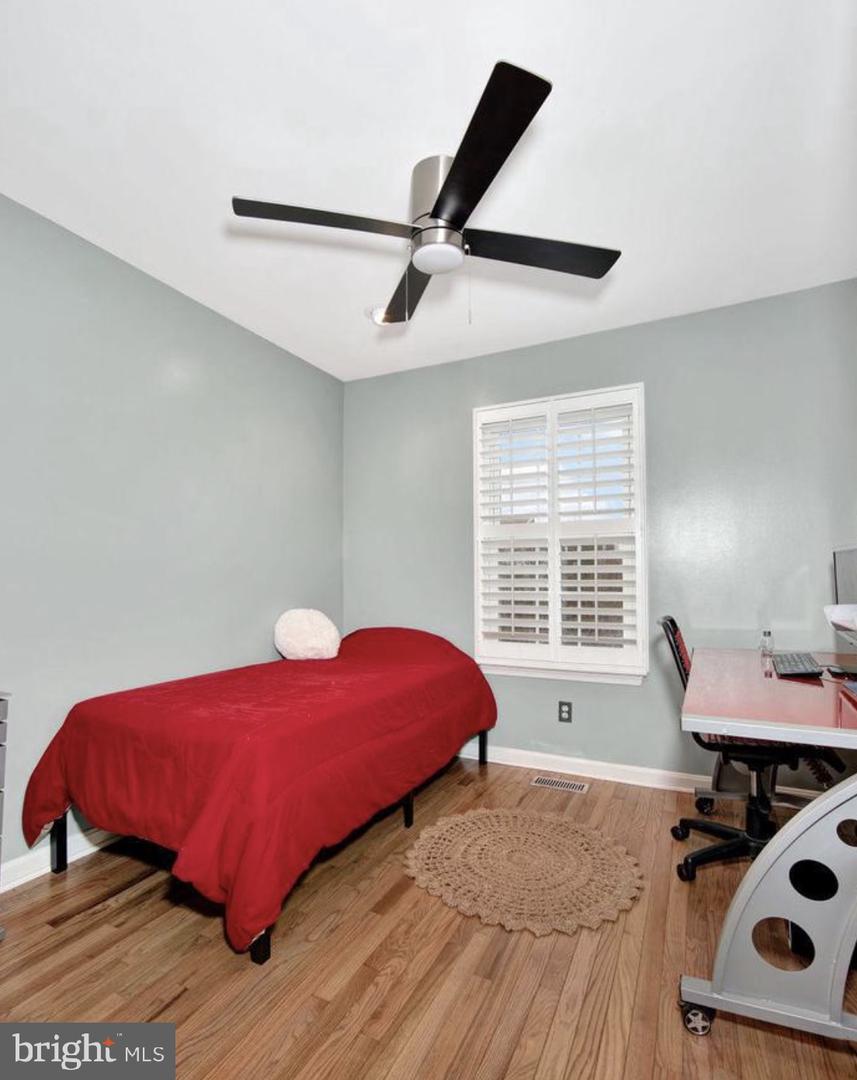 1113 Cypress Tree Pl