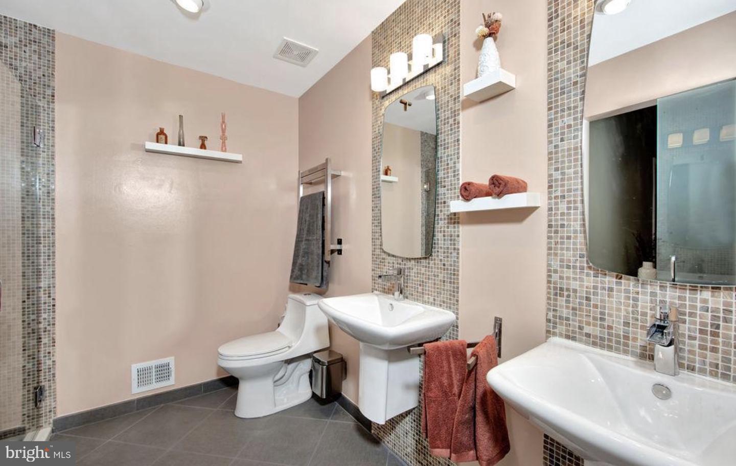 1113 Cypress Tree Pl