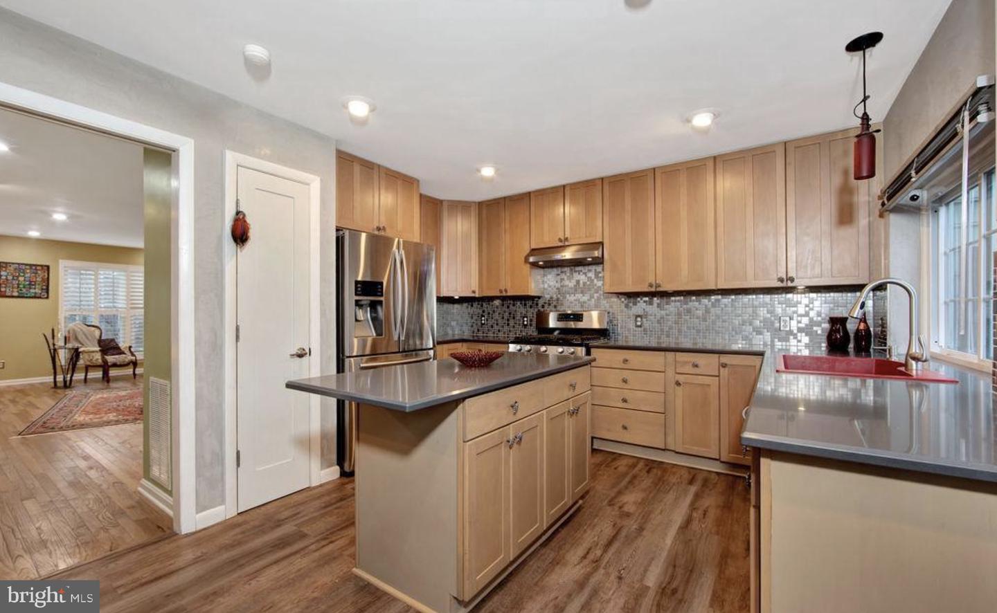 1113 Cypress Tree Pl