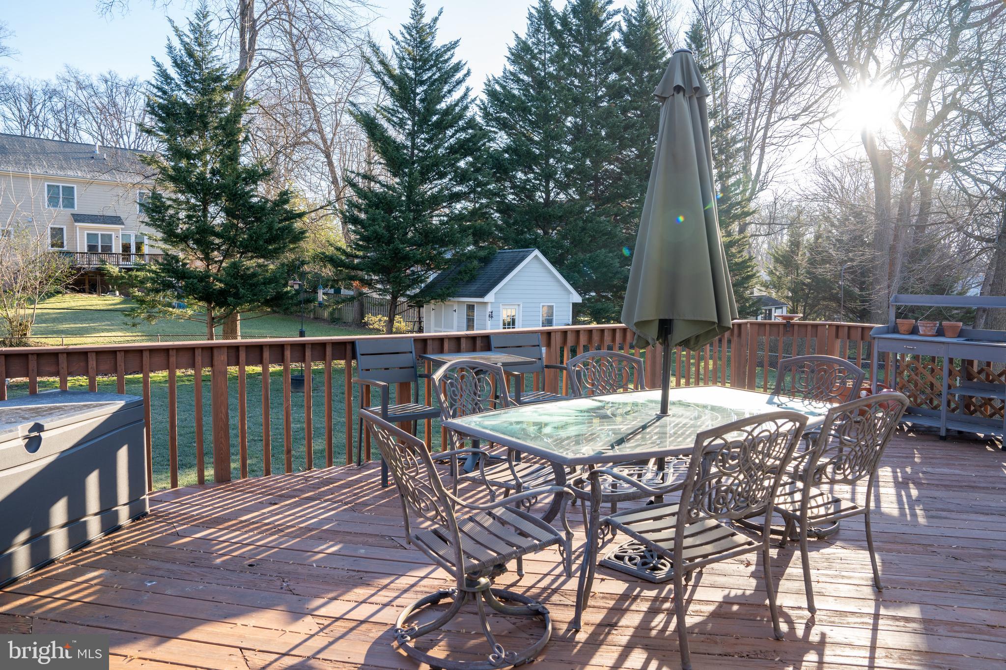 907 Timber Ln SW