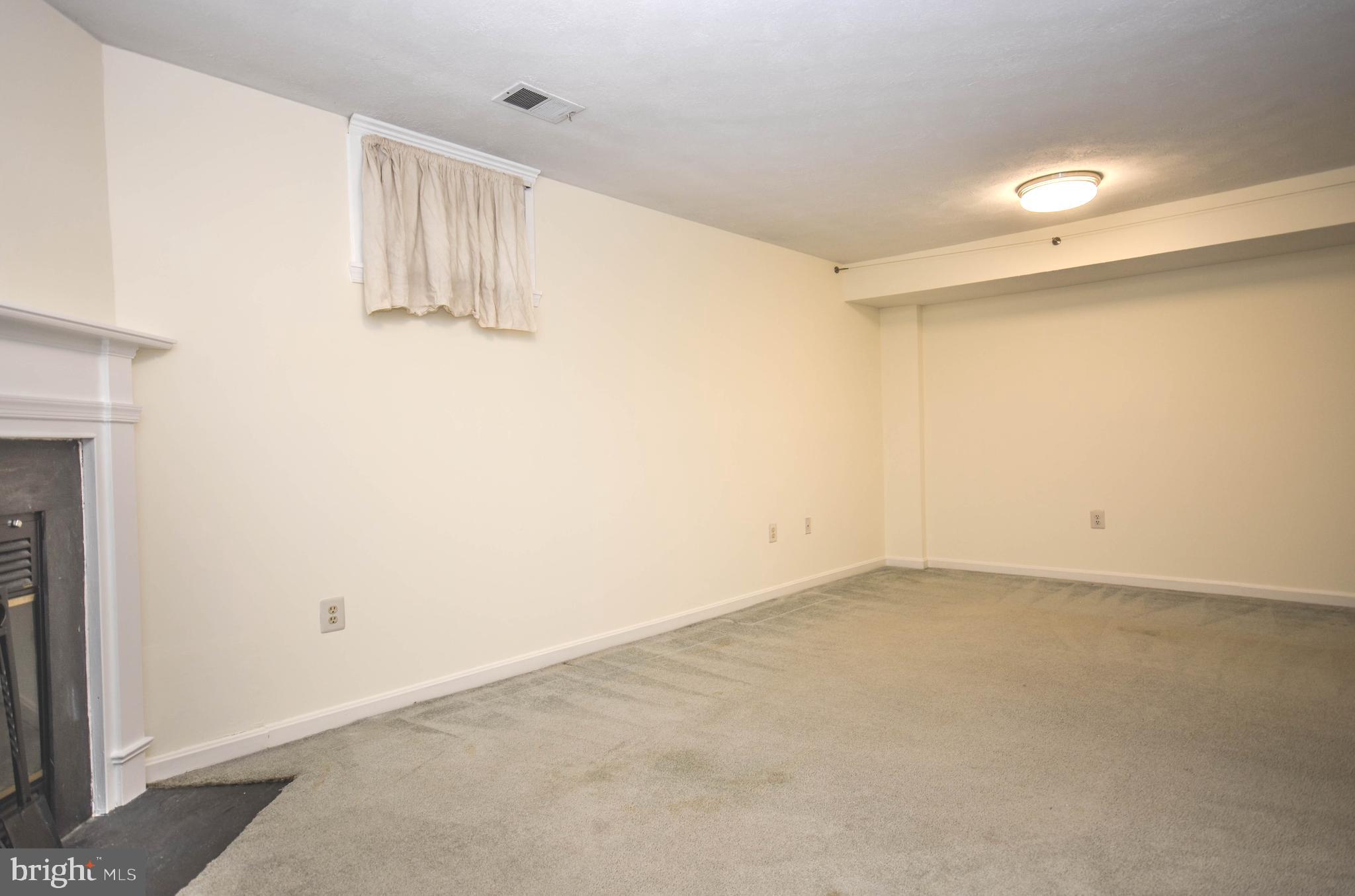 9440 William Kirk Ln