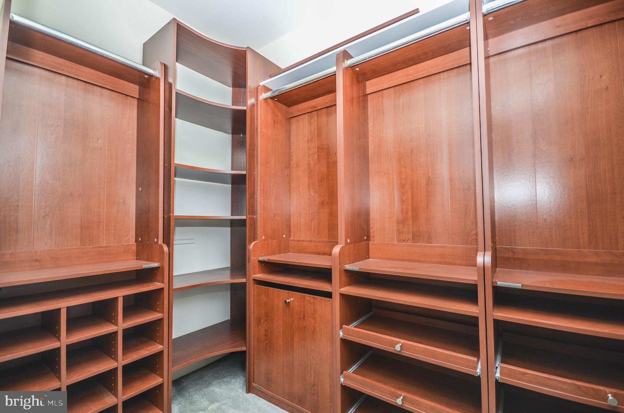 9440 William Kirk Ln