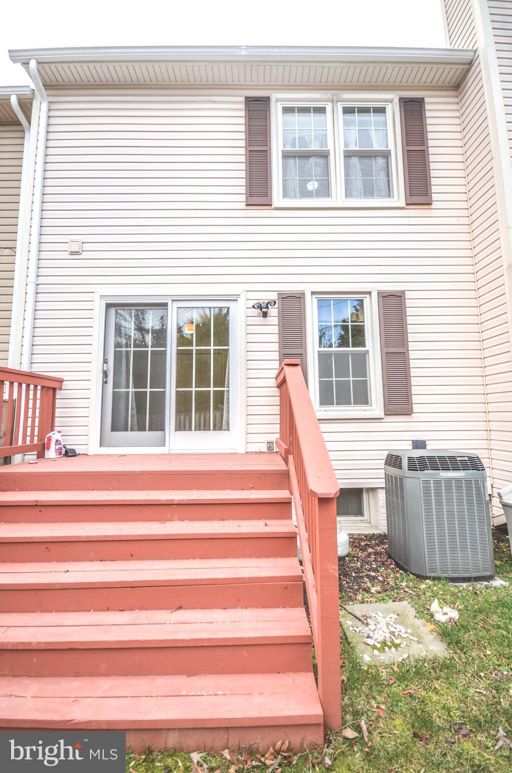 9440 William Kirk Ln