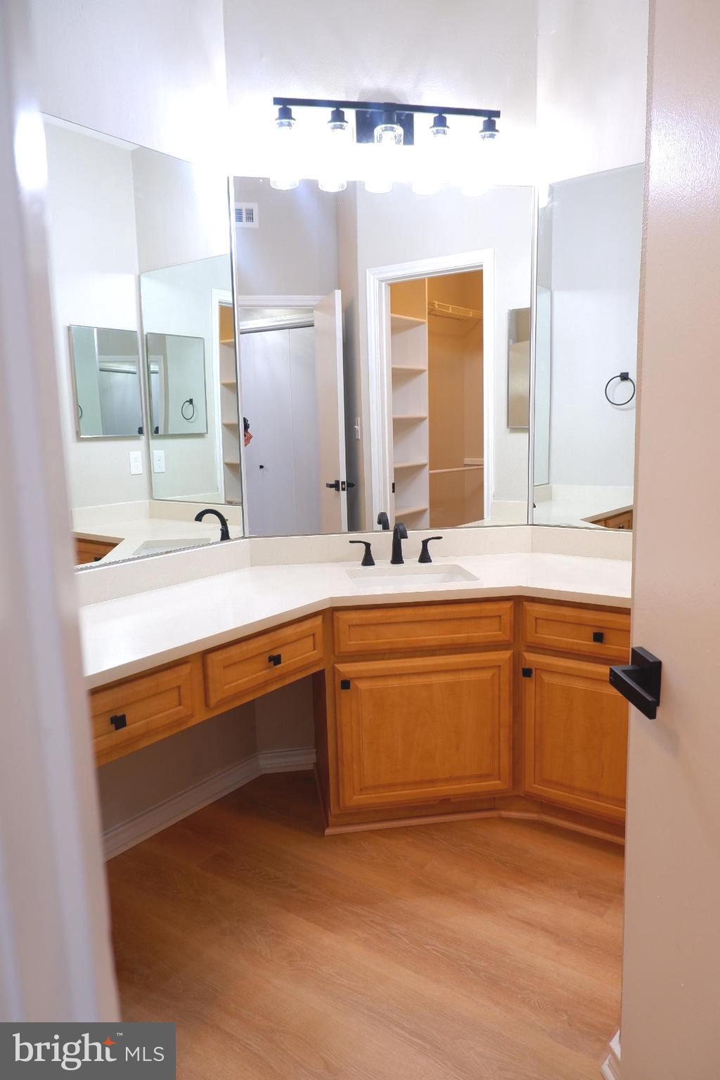 3921 Penderview Dr #1808