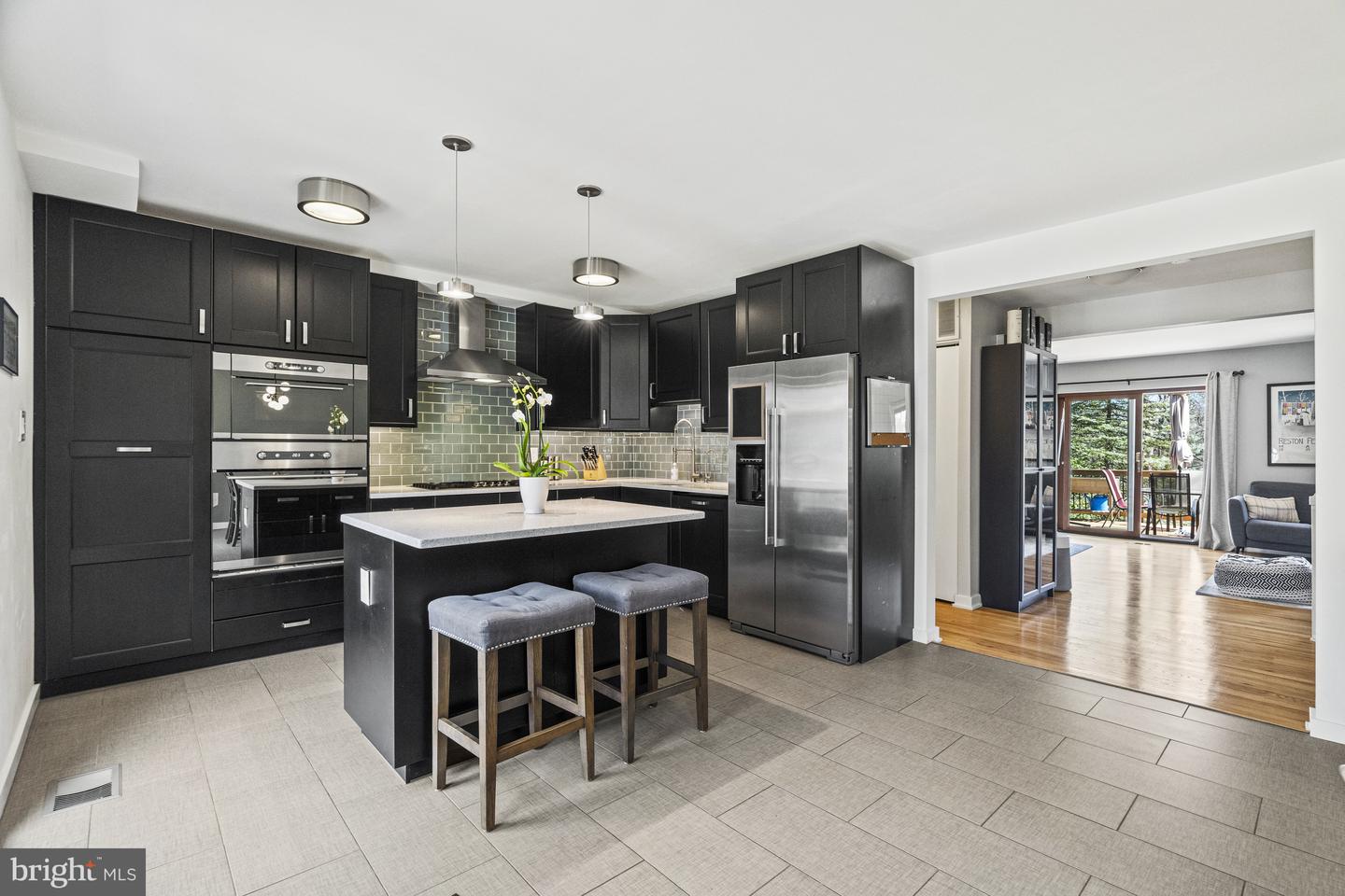 1642 Wainwright Dr