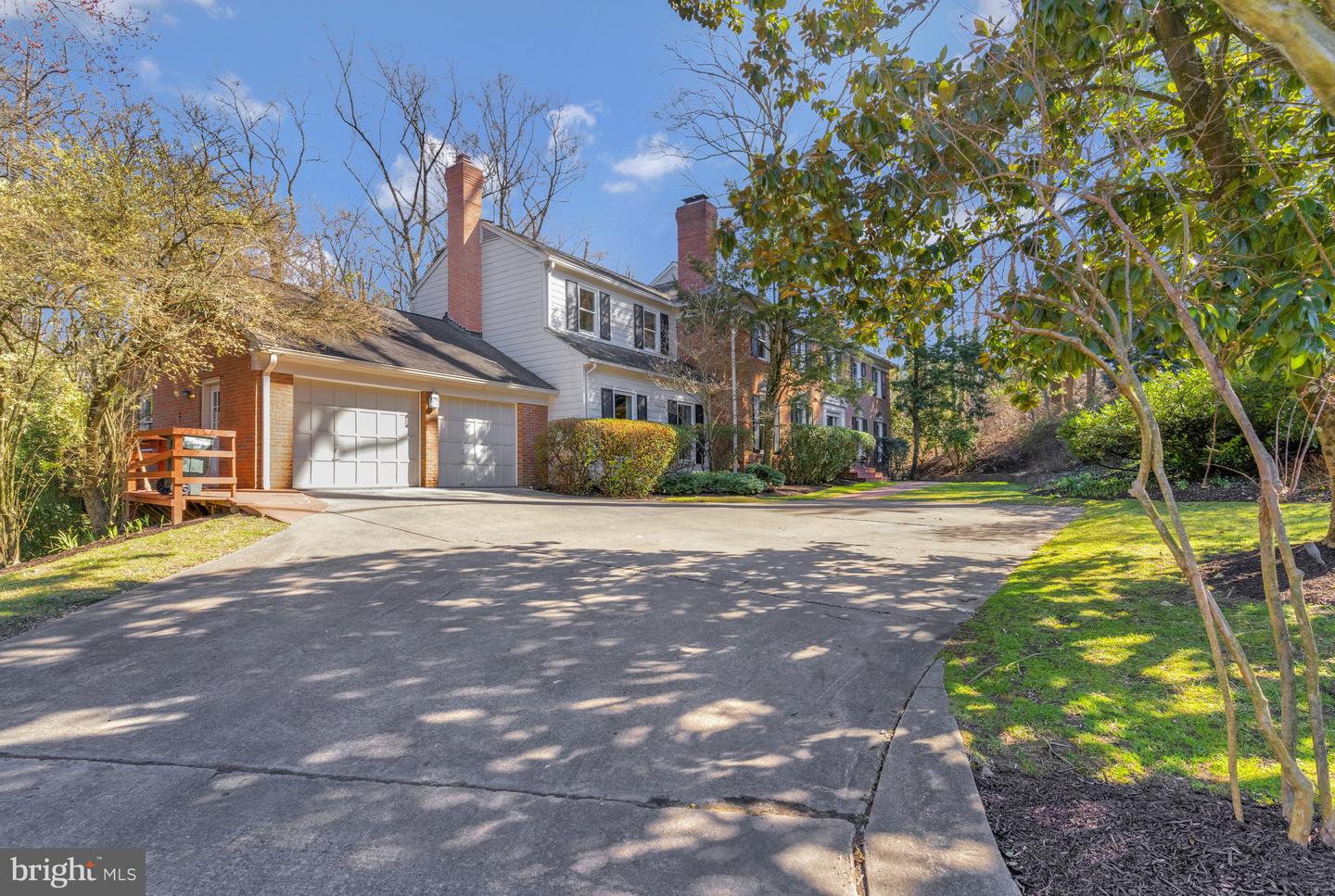 937 Mackall Ave