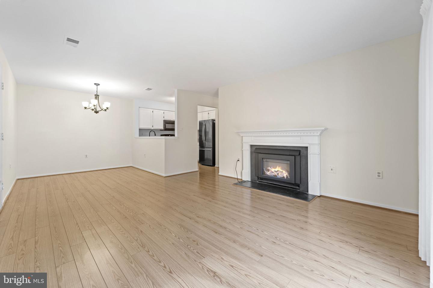 7712-A Lexton Pl #89