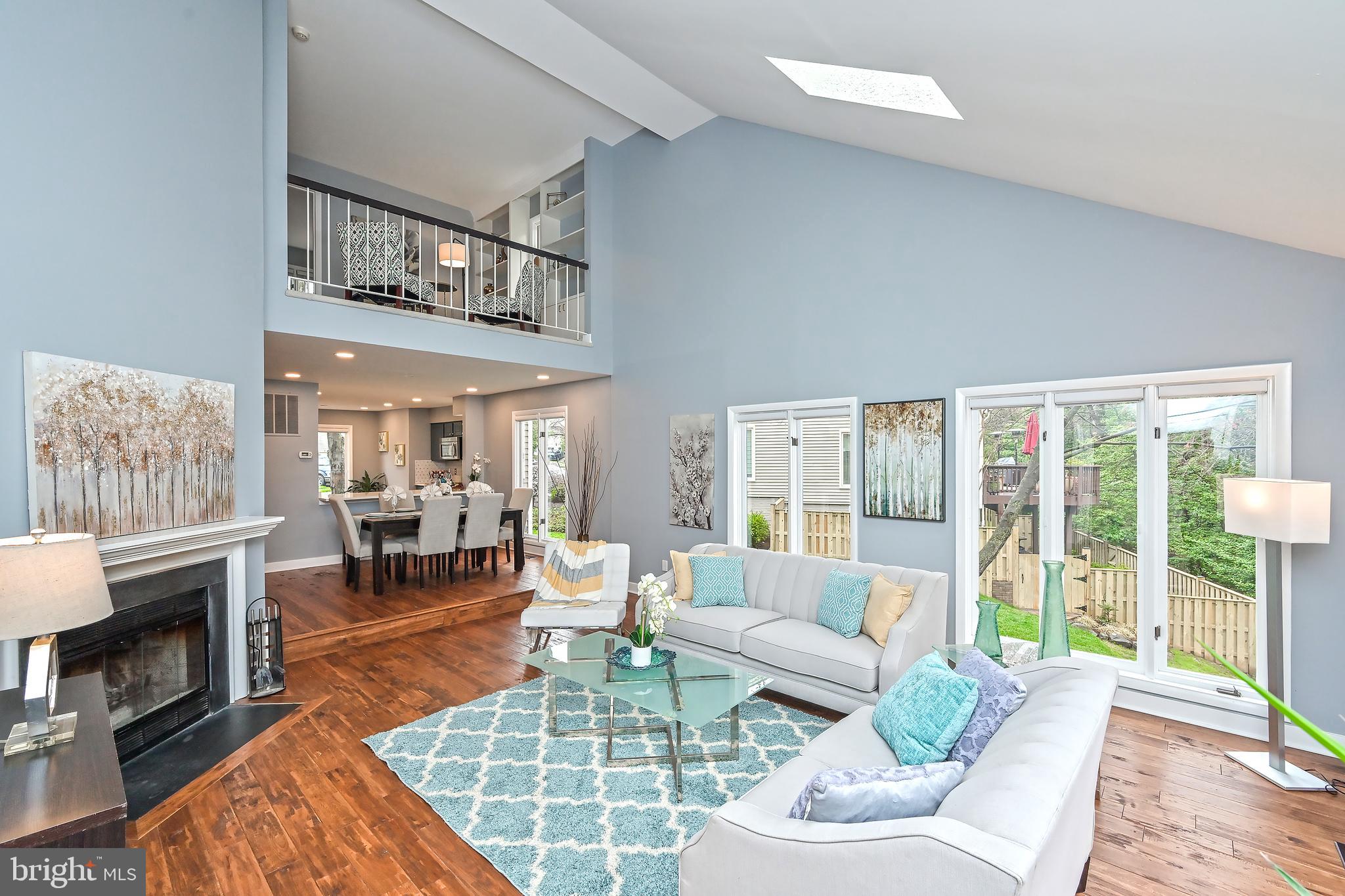 1581 Brass Lantern Way