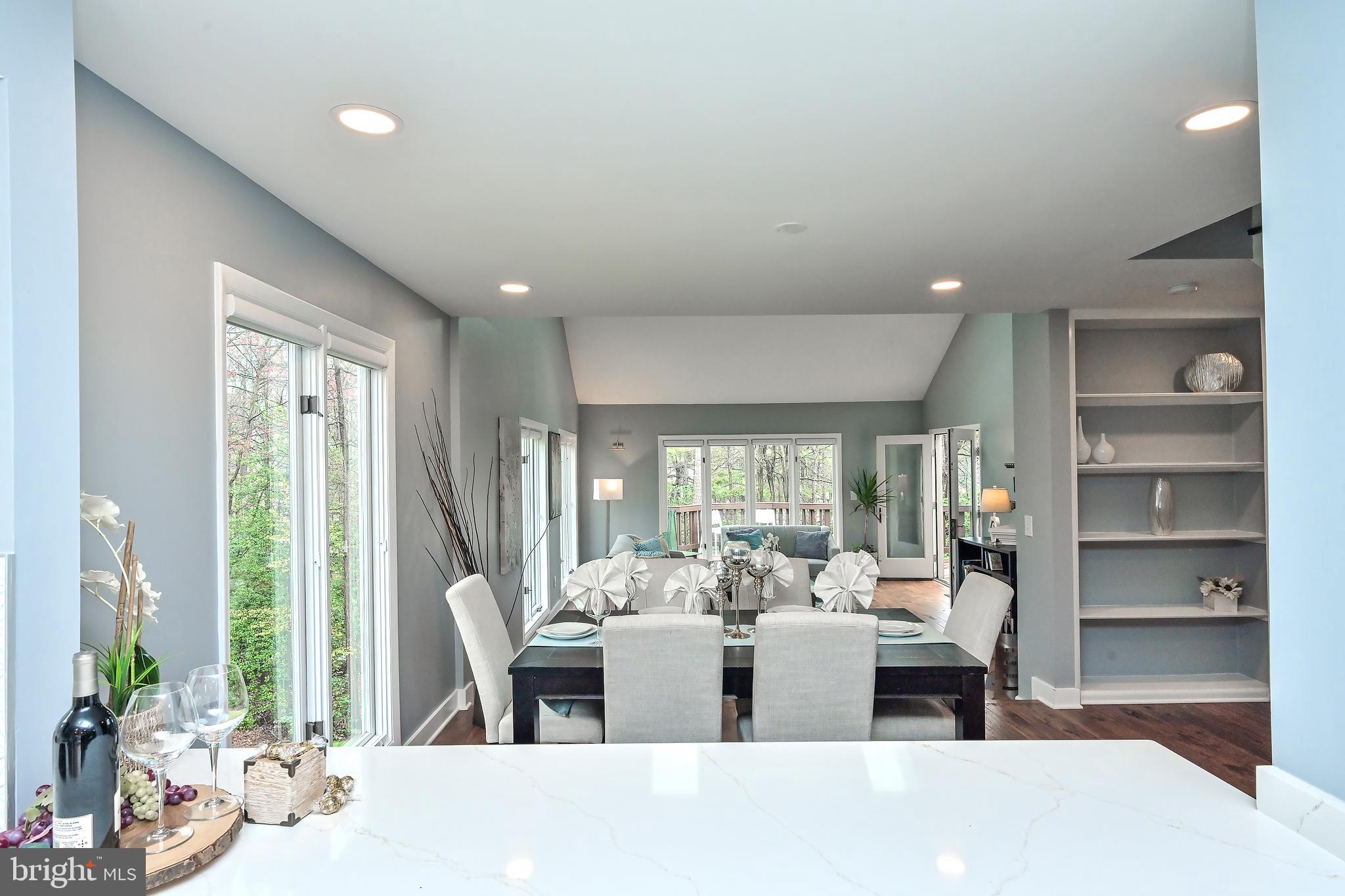 1581 Brass Lantern Way