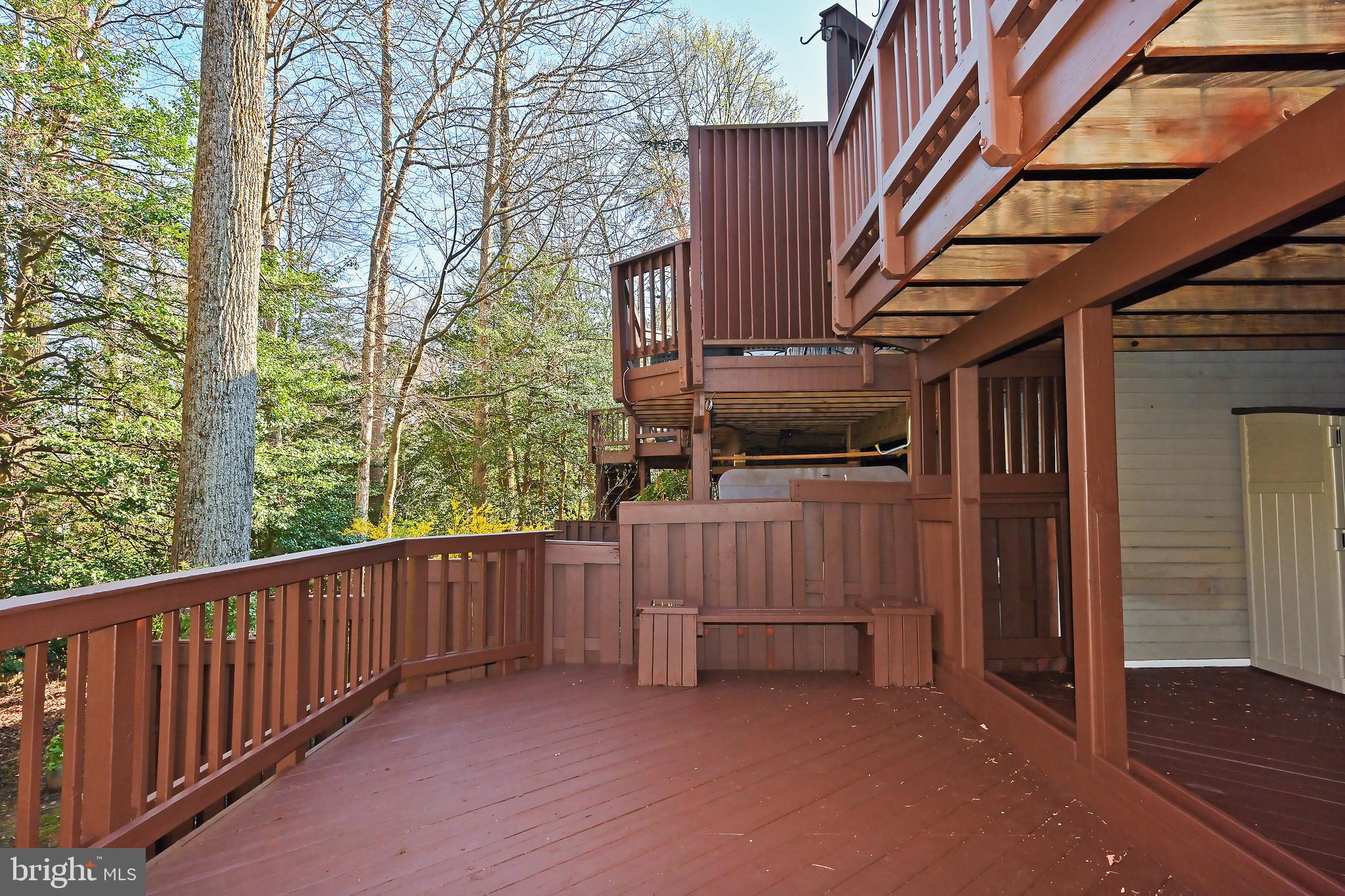 1581 Brass Lantern Way