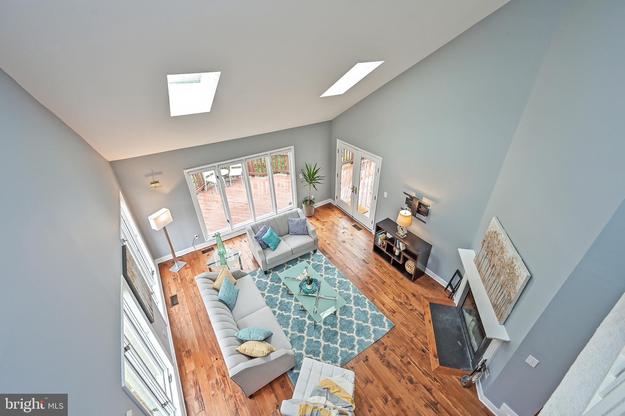 1581 Brass Lantern Way