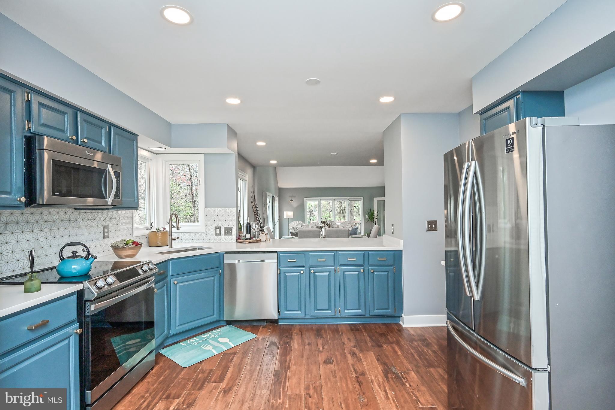 1581 Brass Lantern Way
