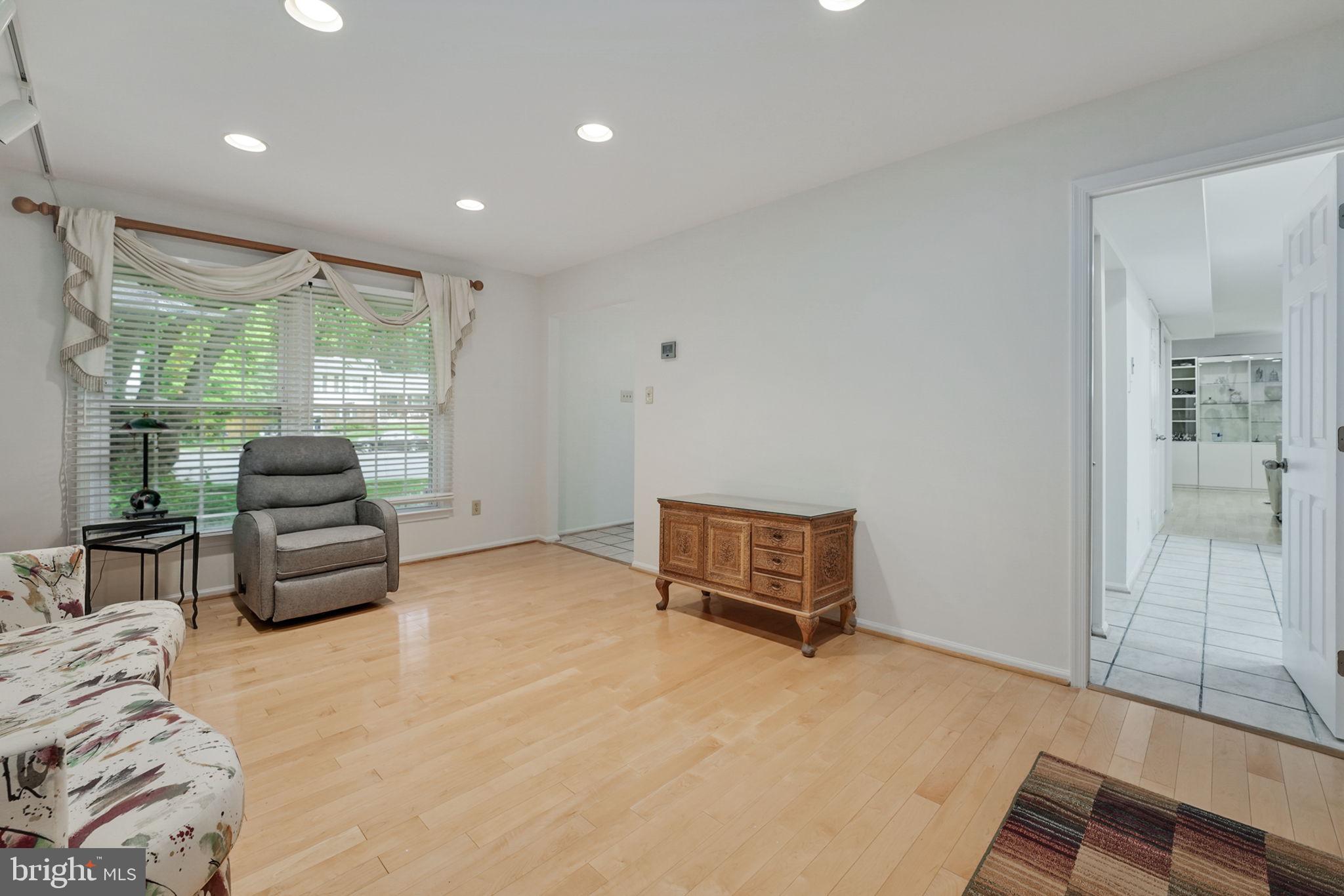 9906 Wood Astor Ct