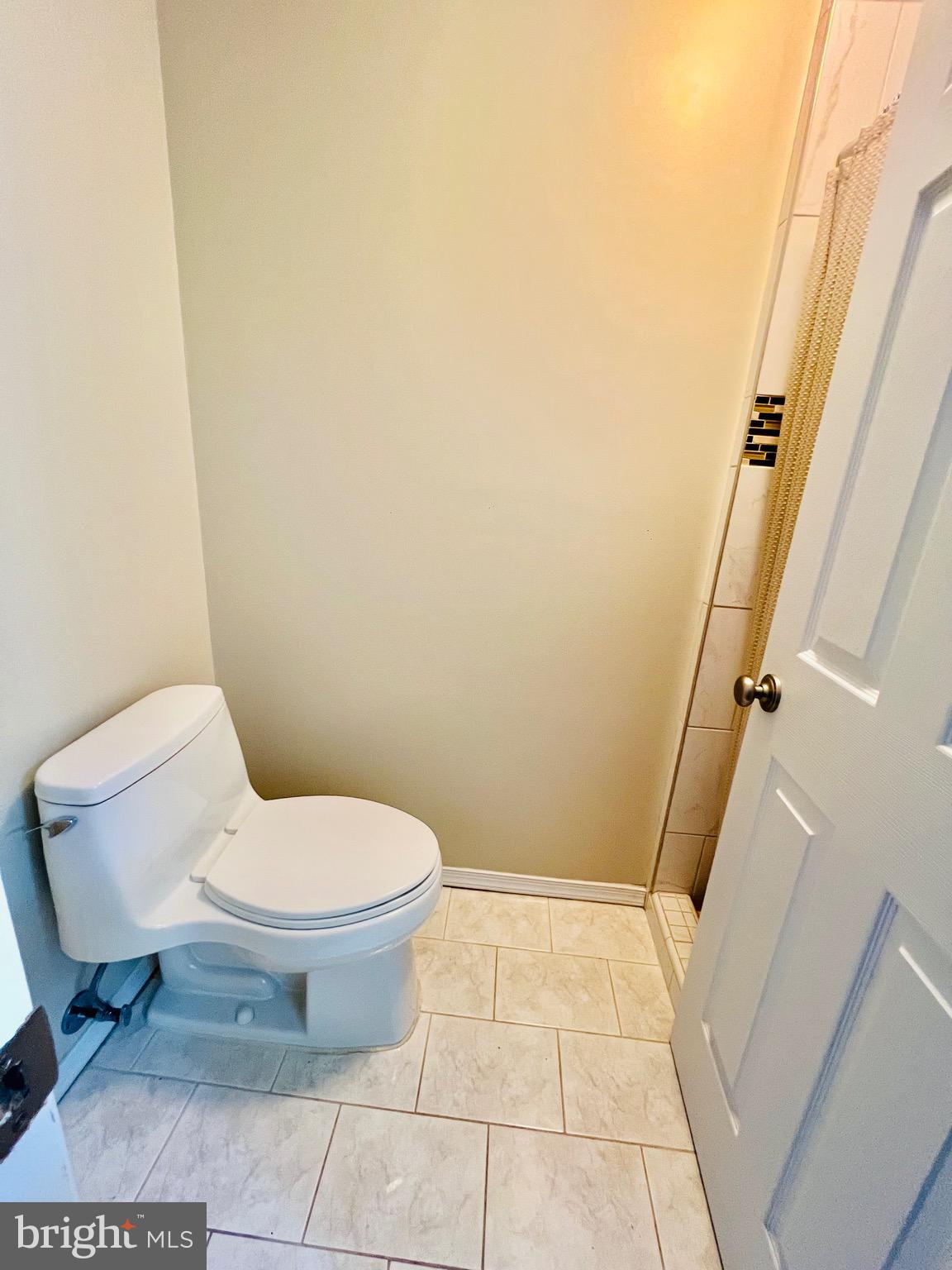 8174 Dark den Cir