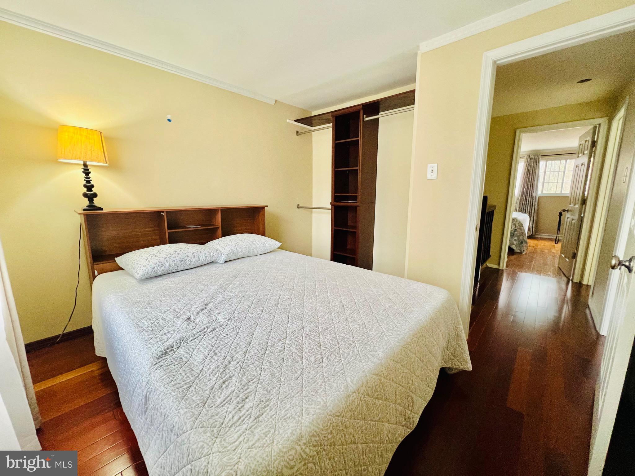 8174 Dark den Cir